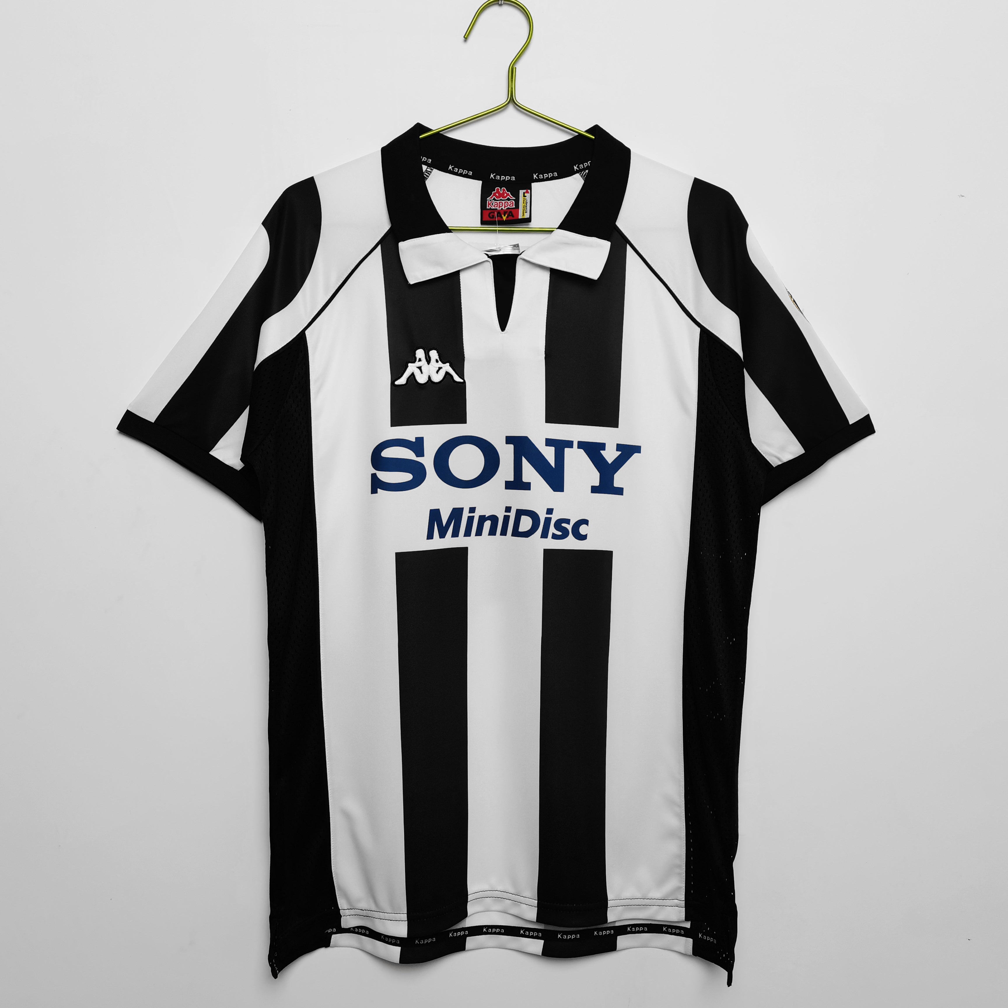 Juventus 1997/98 (Home Kit)
