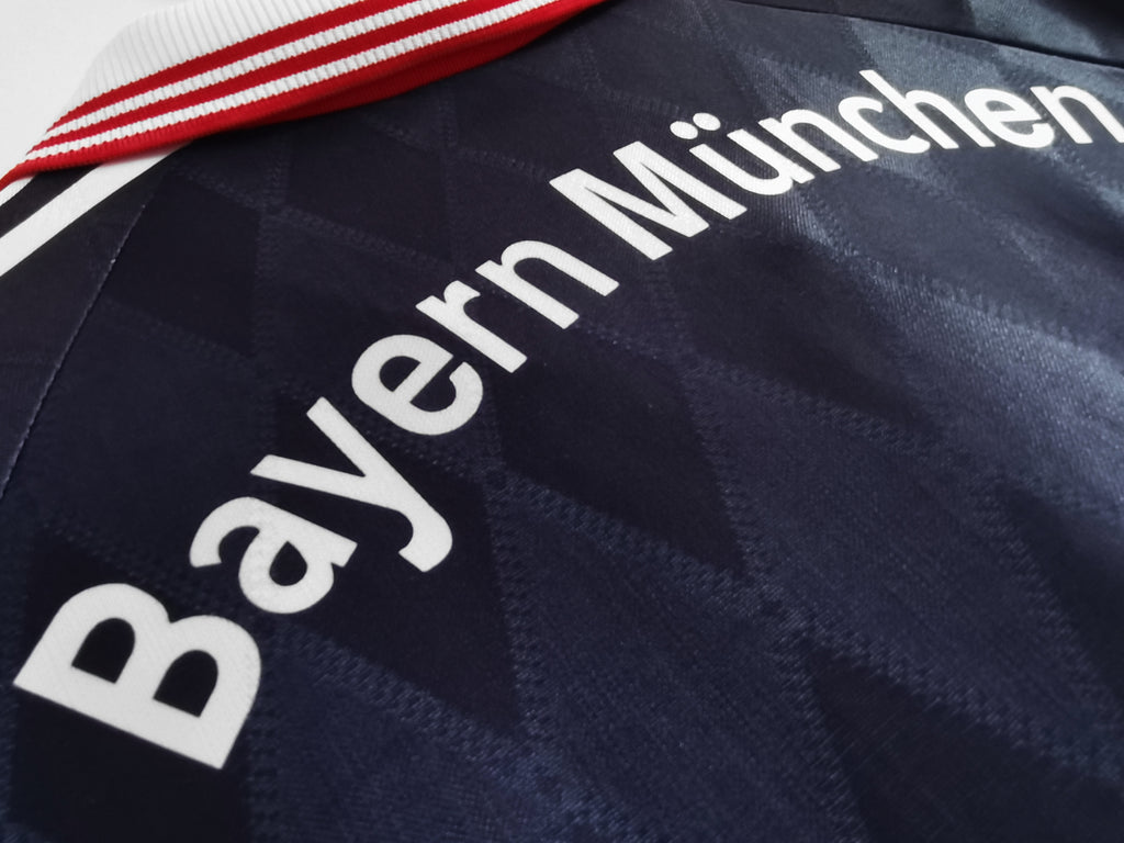 Bayer Munich 1997/99 (Away Kit)