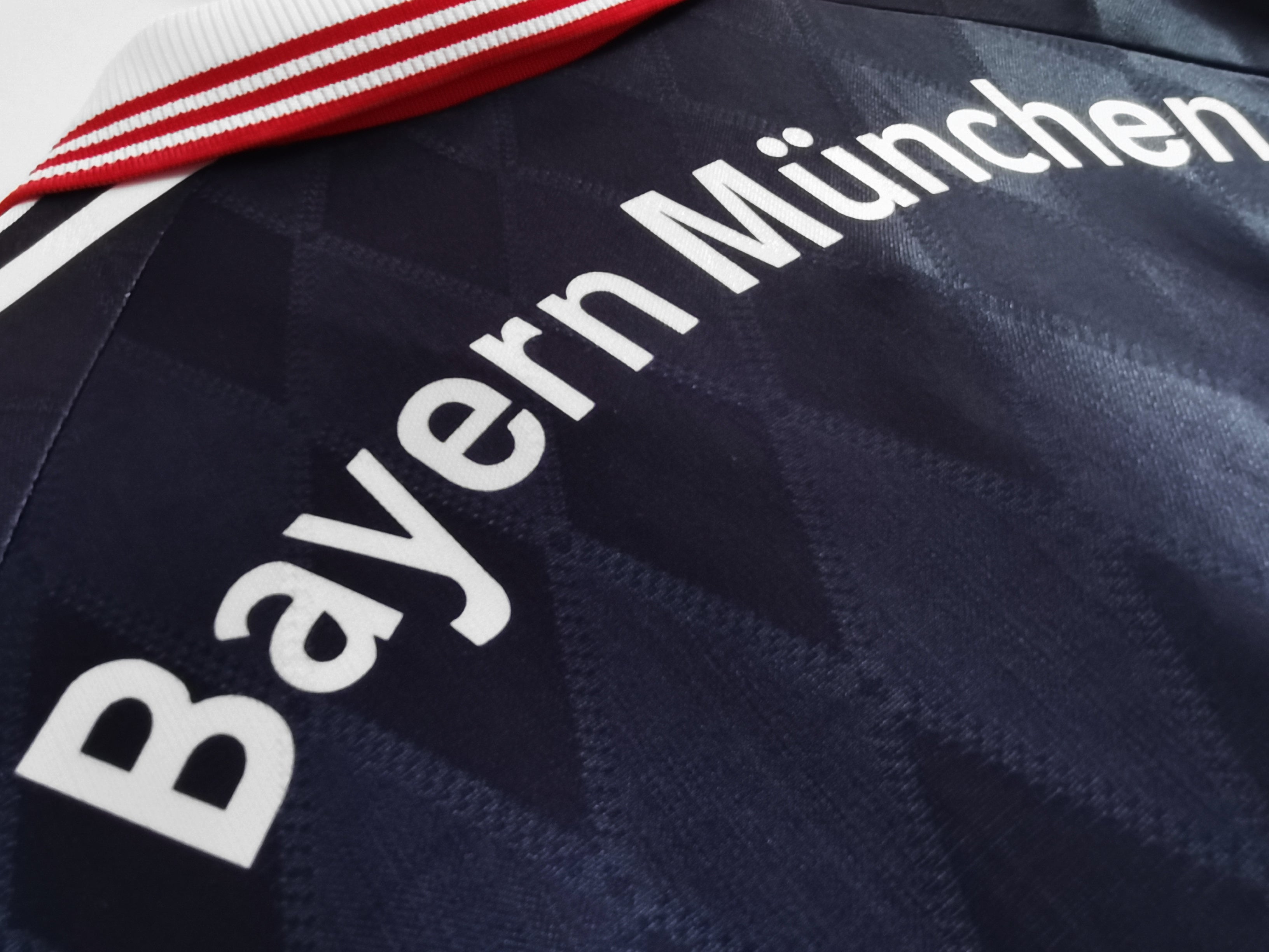 Bayer Munich 1997/99 (Away Kit)