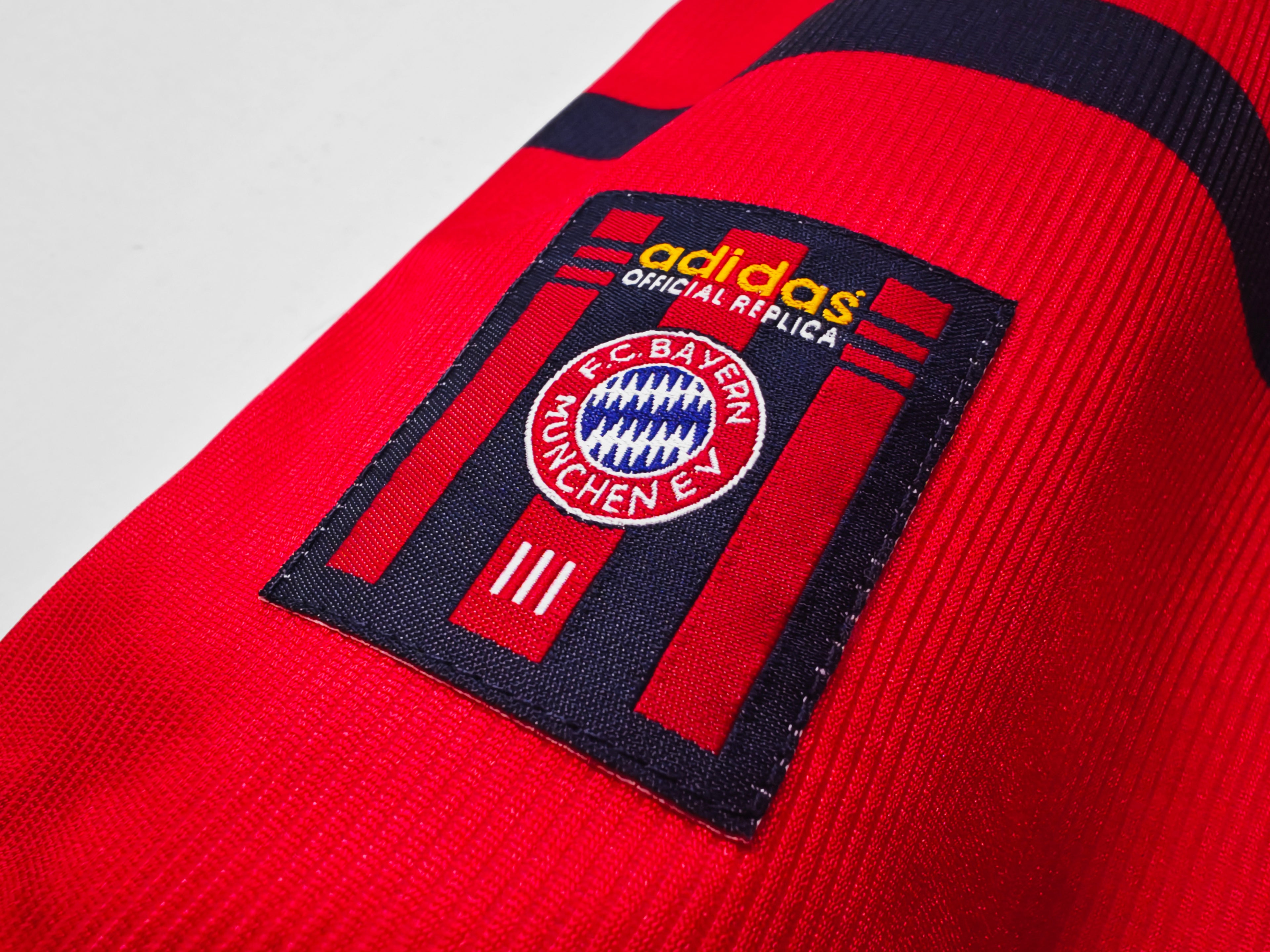 Bayern Munich 1998/00 (Home Kit)