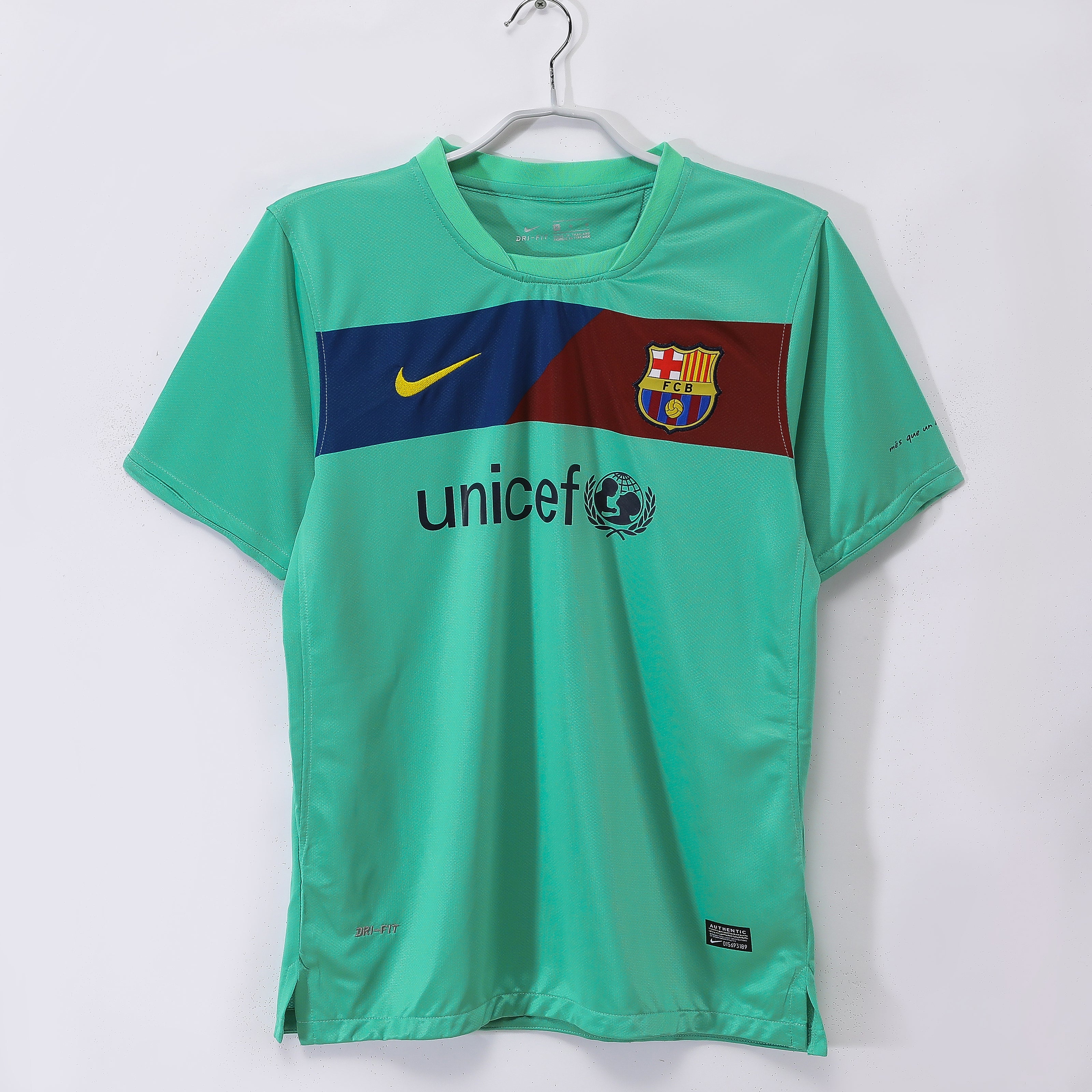 Barcelona 2010/11 (Away Kit)
