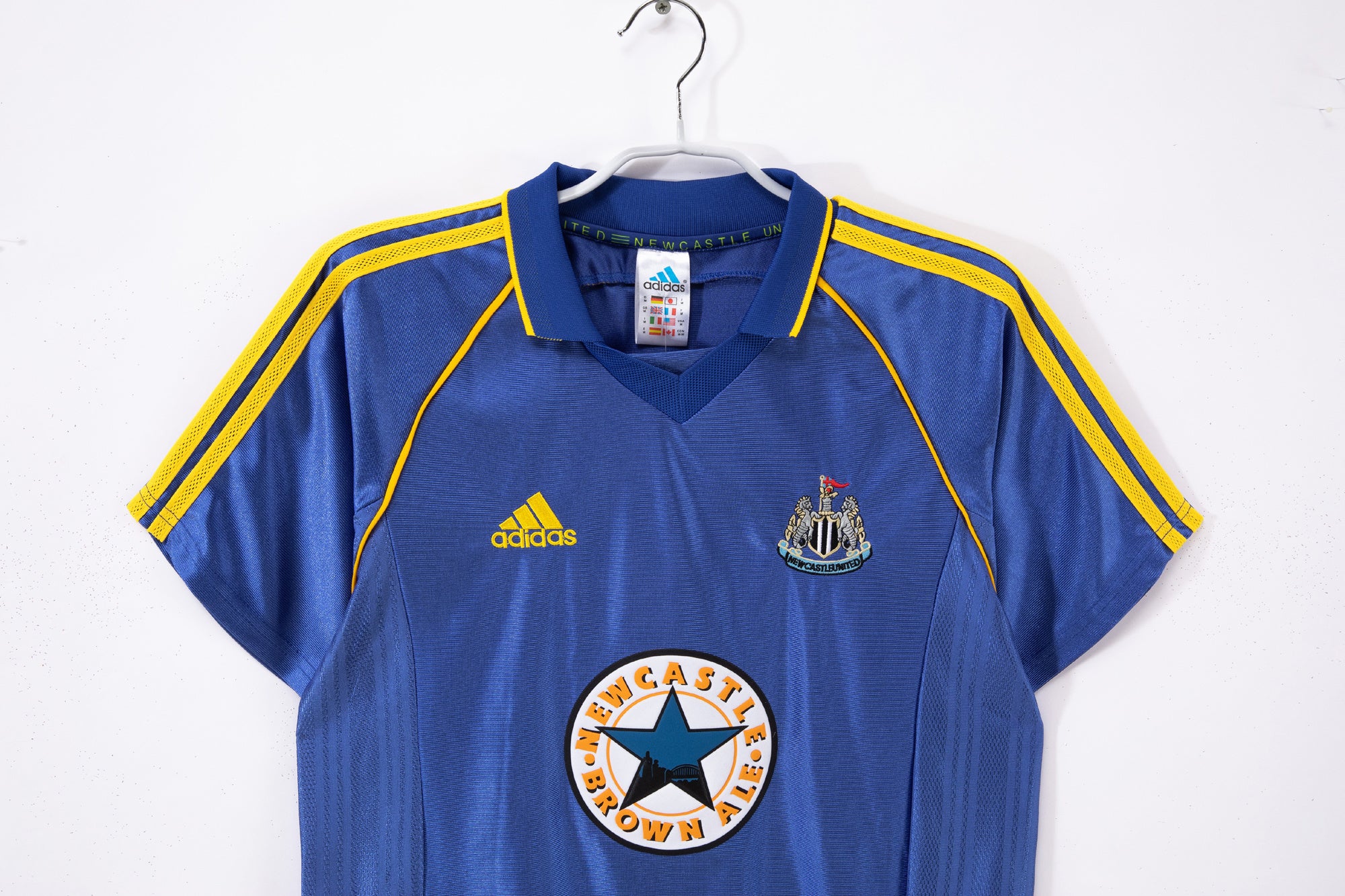New Castle 1998/00 (Away Kit)
