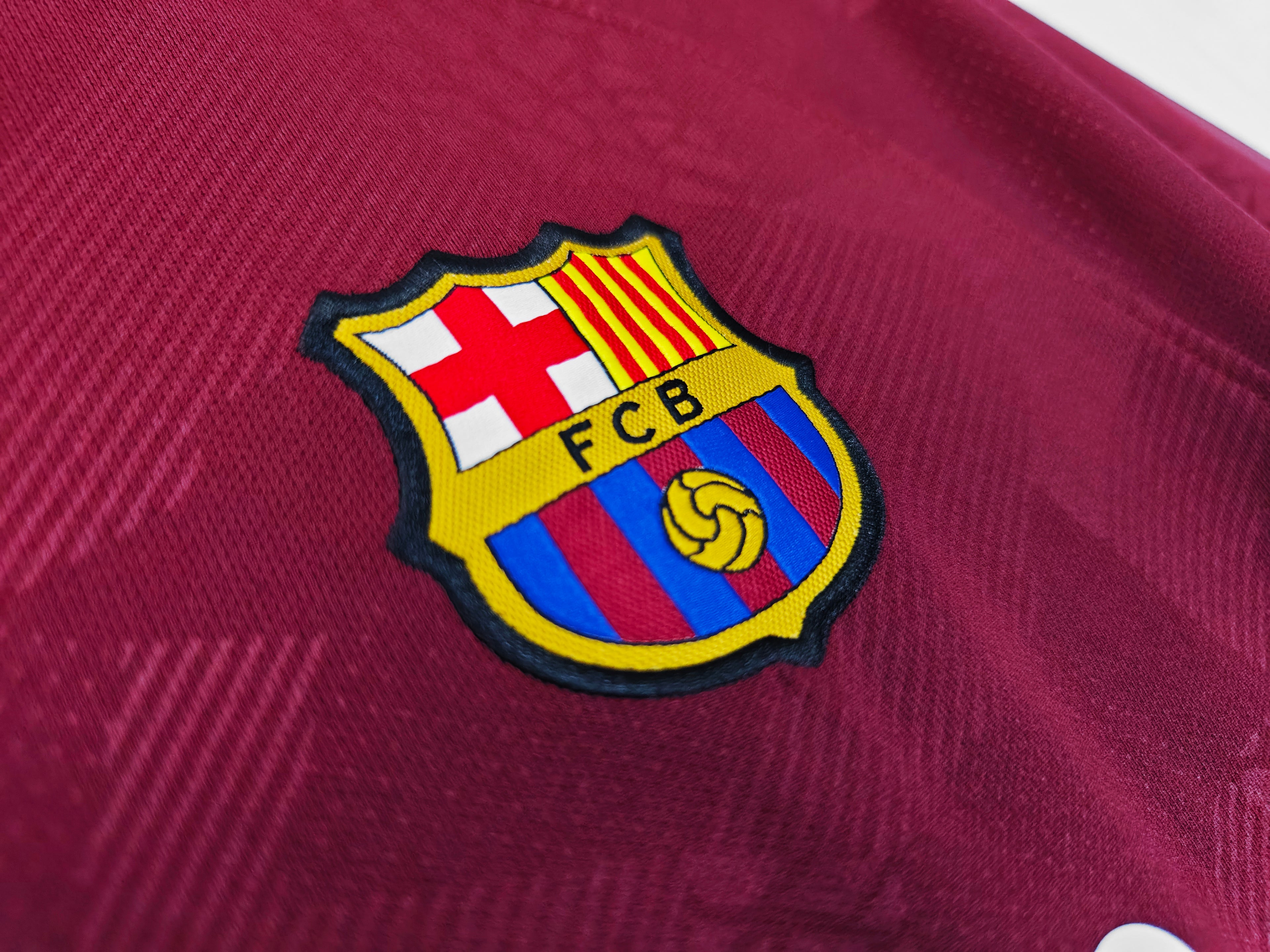 Barcelona 2017/18 (Third Kit)