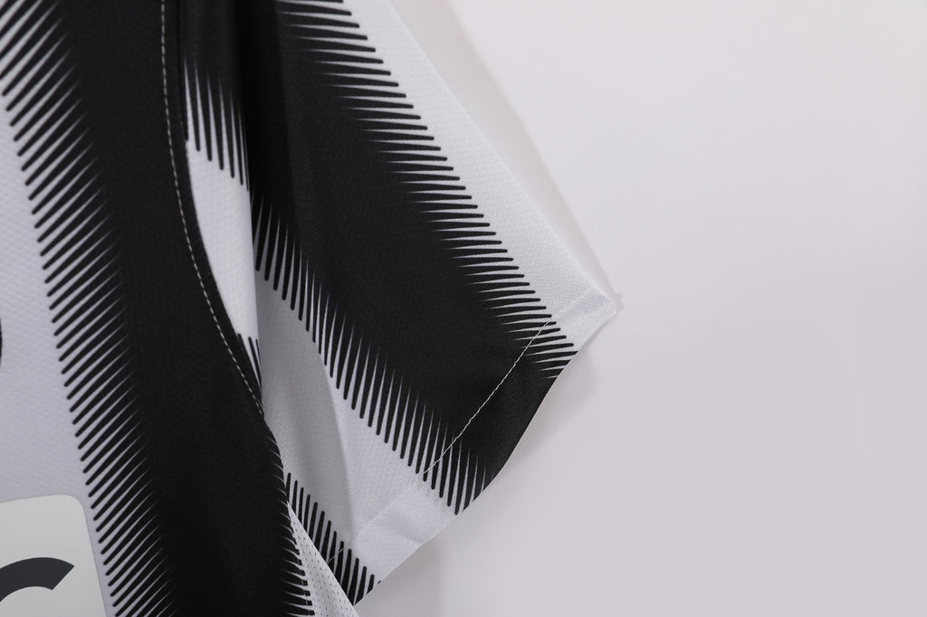 Juventus 2011/12 (Home Kit)