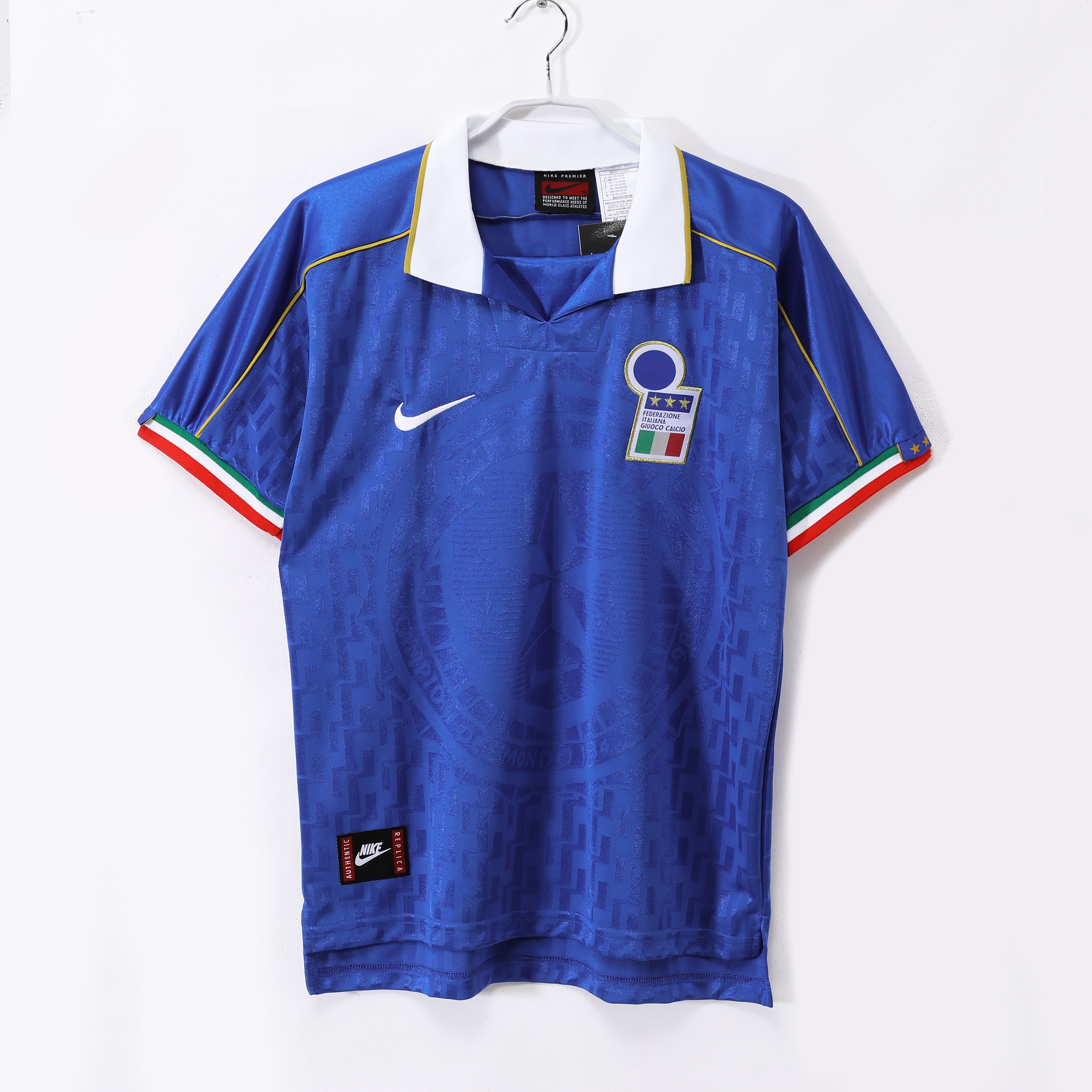 Italia 1995 (Home Kit)