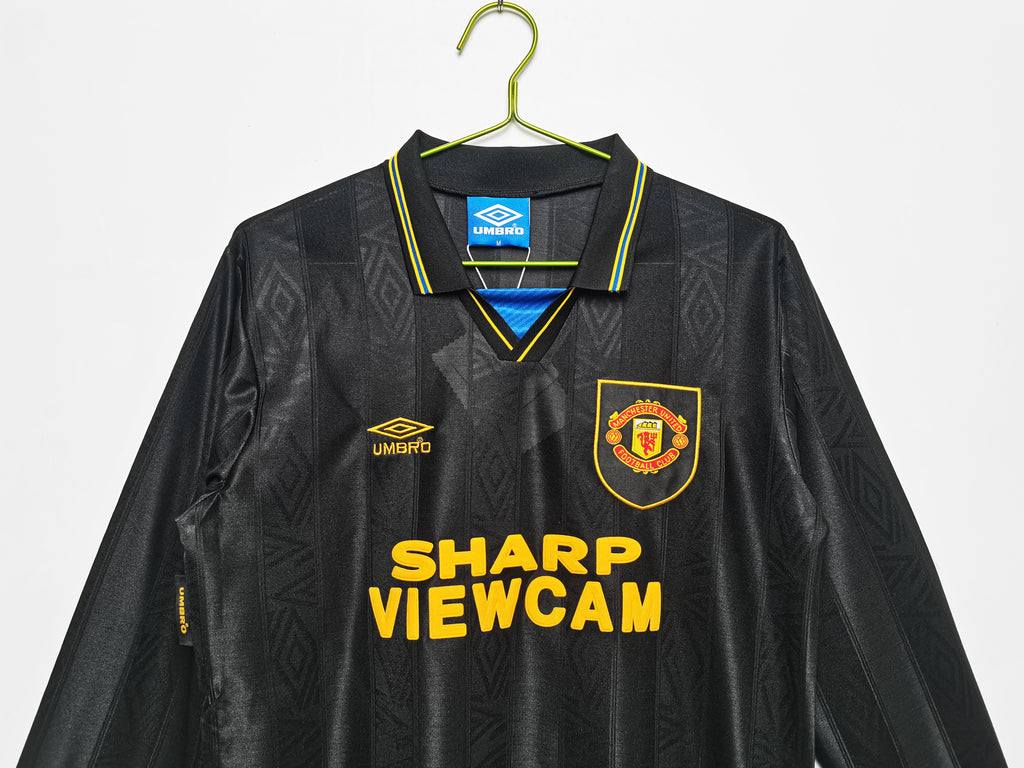 Manchester United 1993/94 (Away Kit - Long Sleeve)