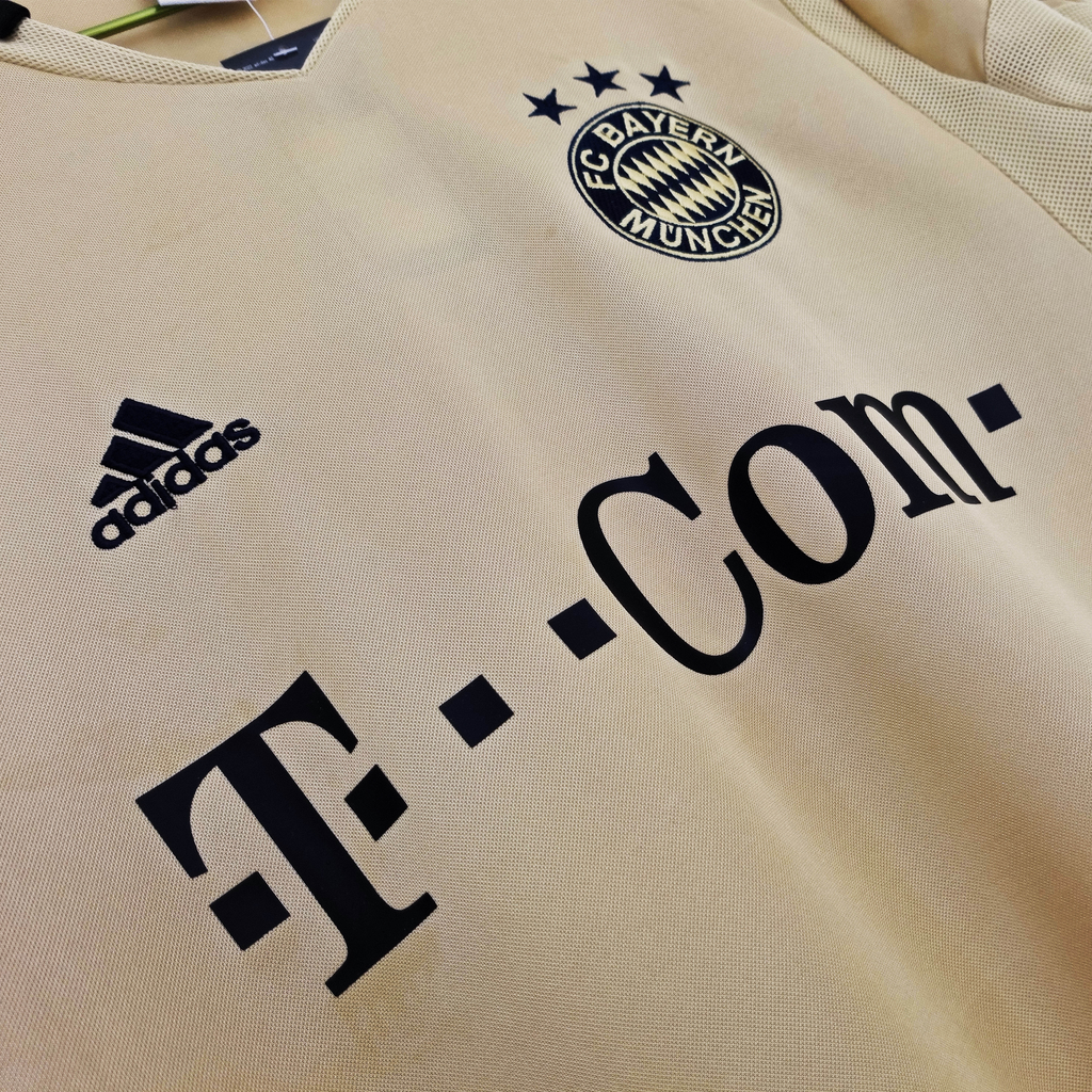 Bayer Munich 2004/05 (Away Kit)