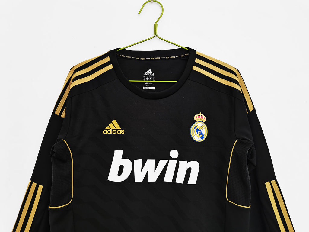 Real Madrid 2011/12 (Away Kit – Long Sleeve)