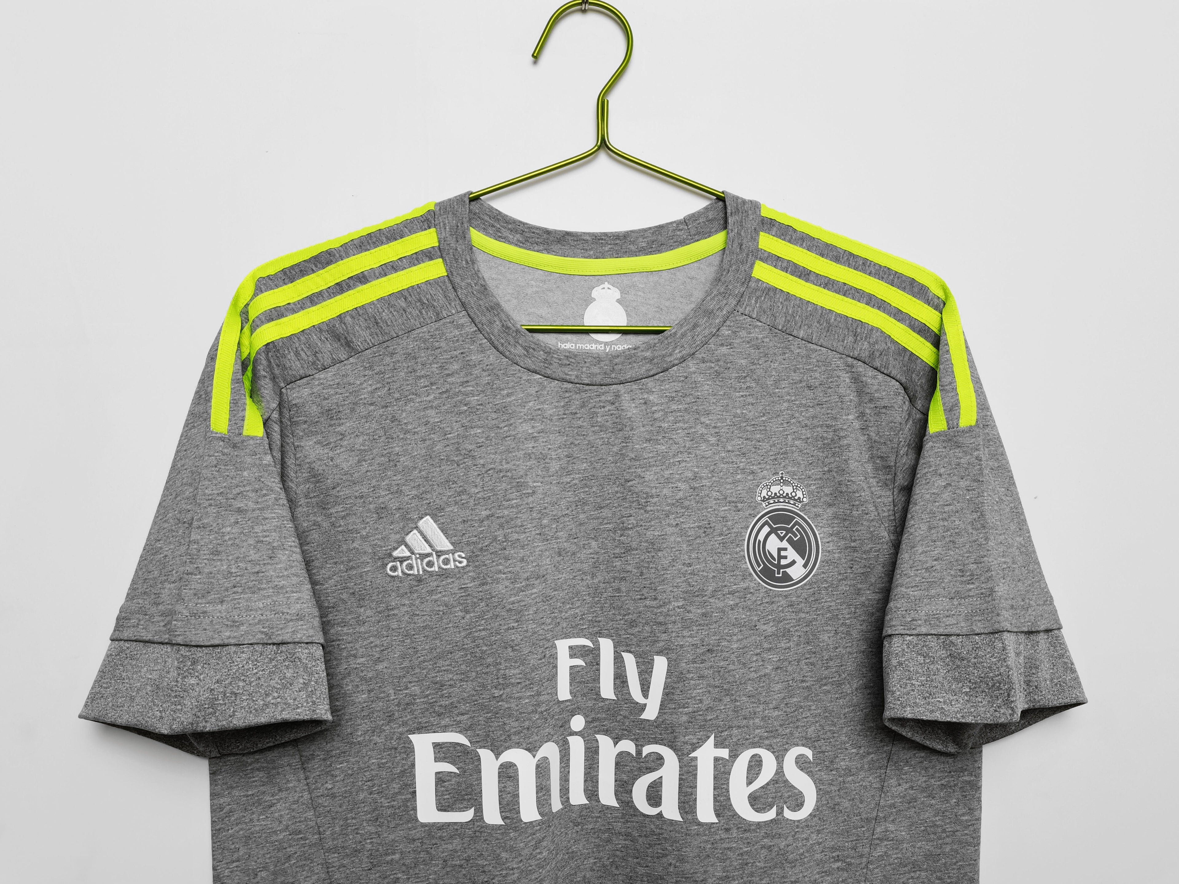 Real Madrid 2015/16 (Away Kit)