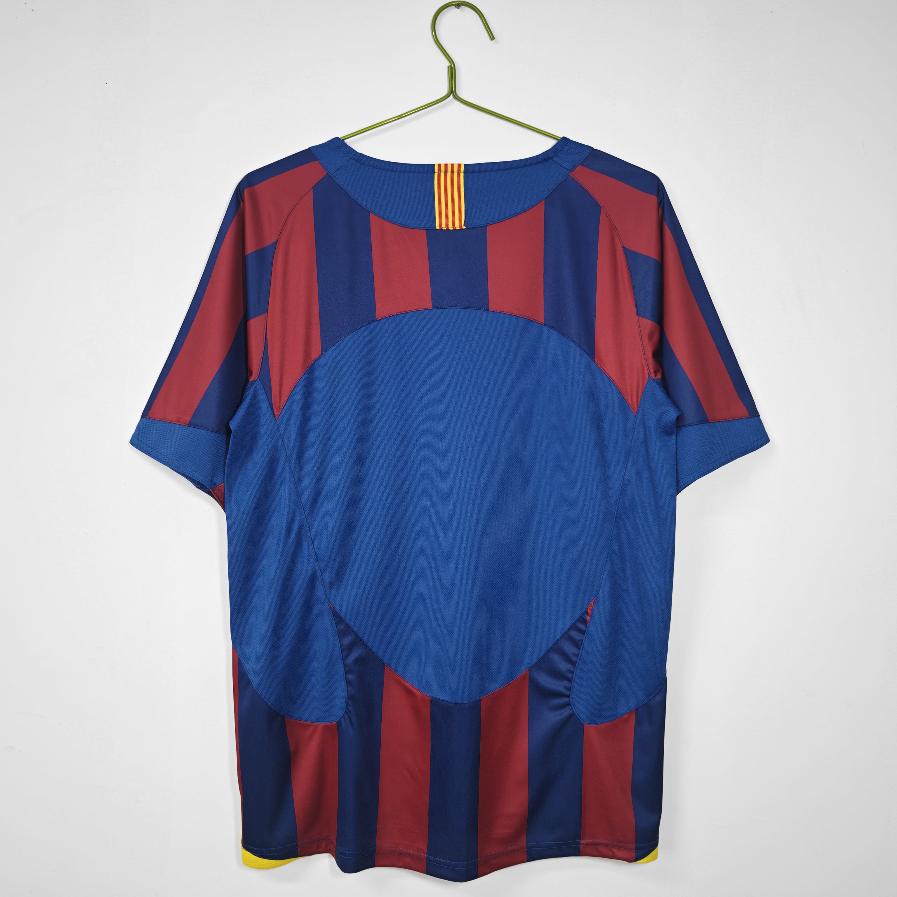 Barcelona 2005/06 (Home Kit)