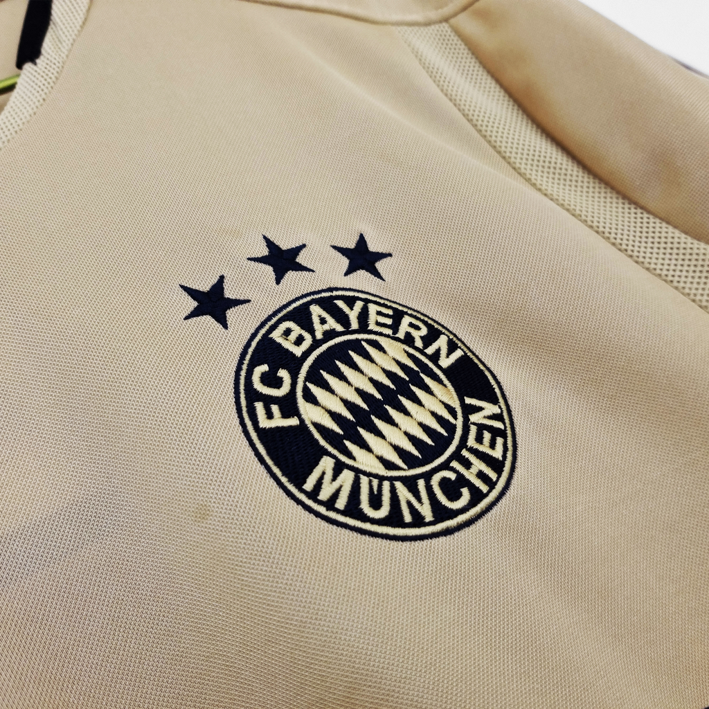 Bayer Munich 2004/05 (Away Kit)