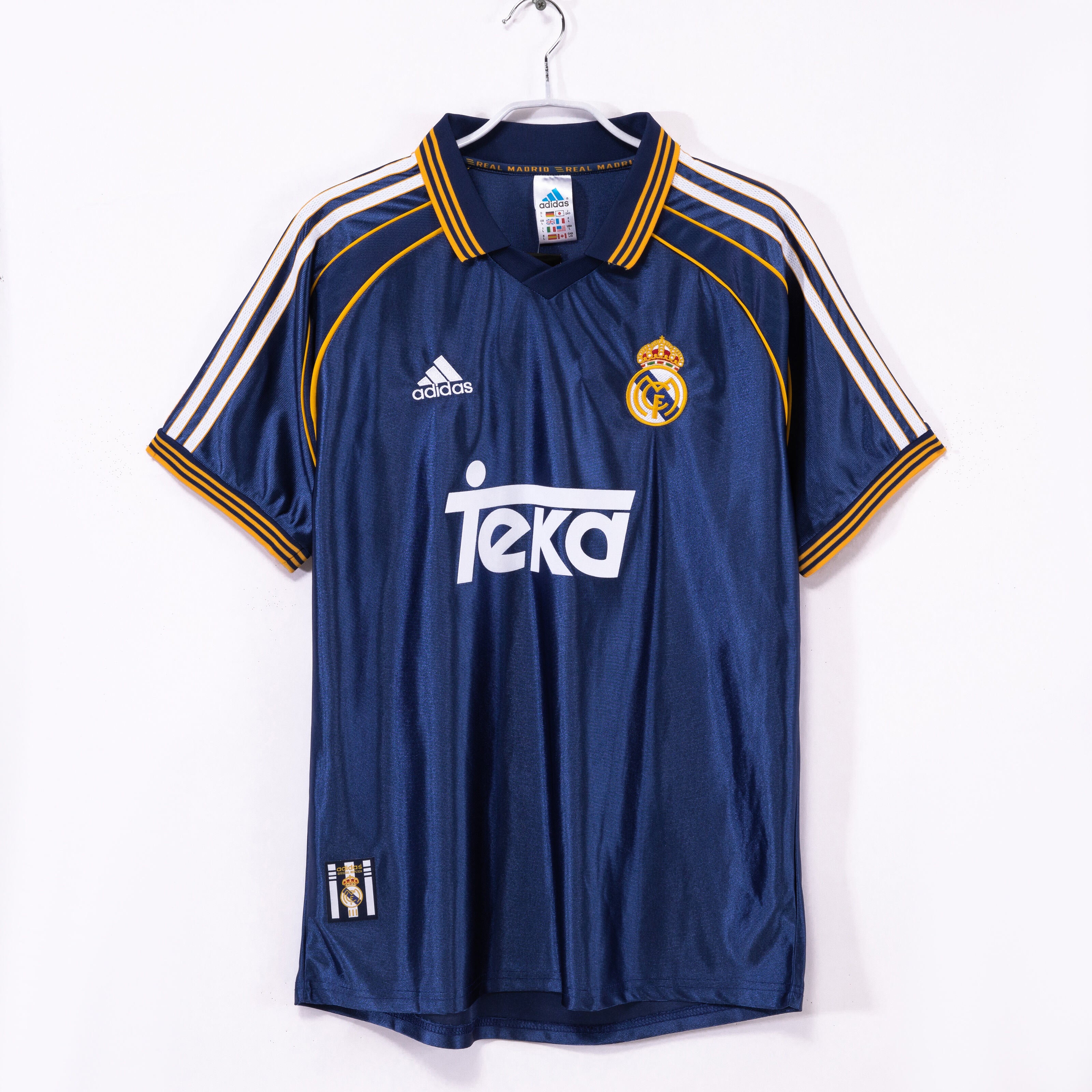 Real Madrid 1998/00 (Away Kit)