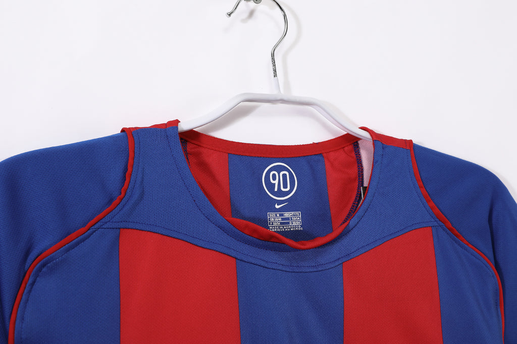 Barcelona 2004/05 (Home Kit)