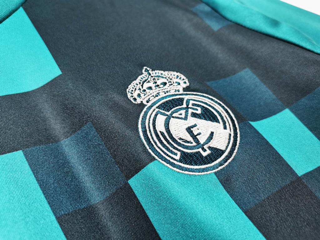 Real Madrid 2017/18 (Third Kit – Long Sleeve)