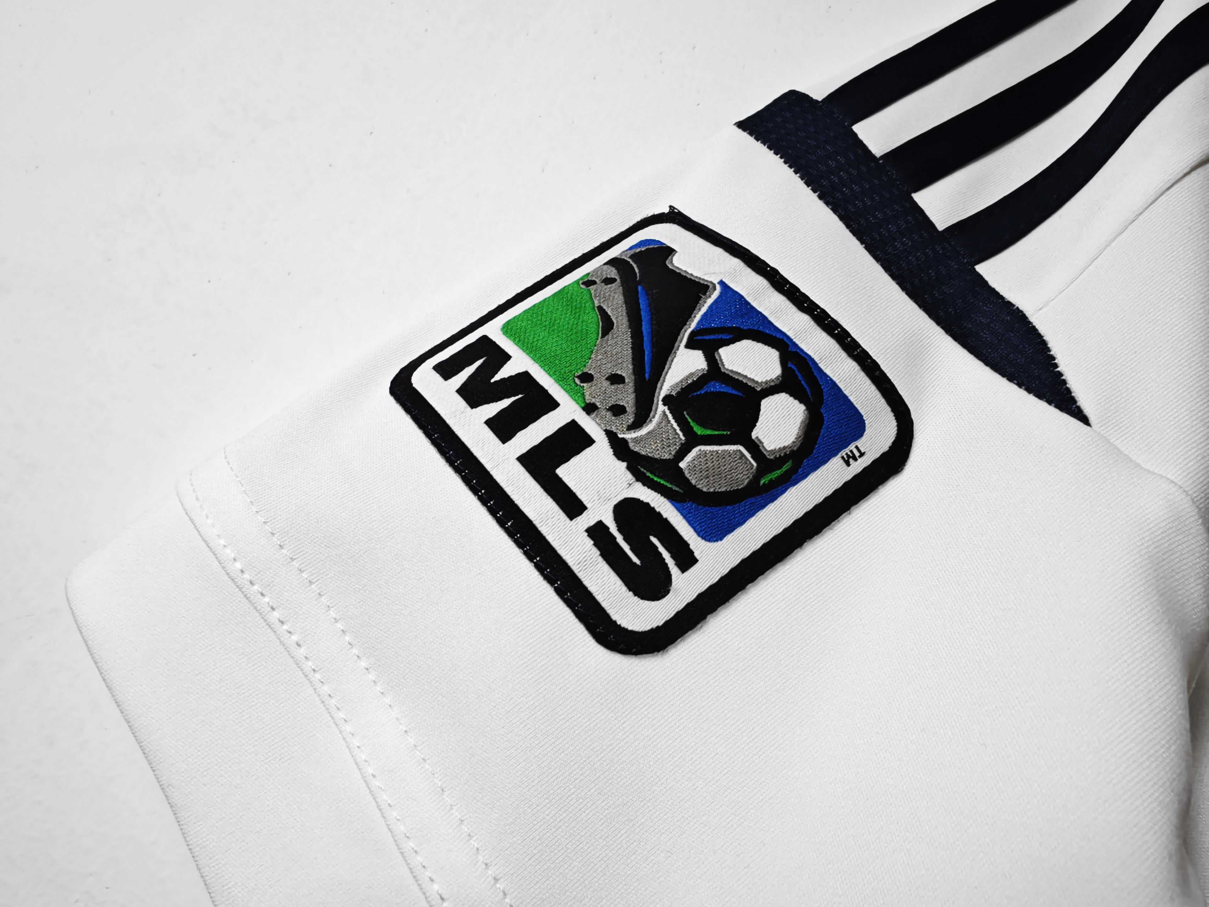 LA Galaxy 2011/12 (Home Kit)