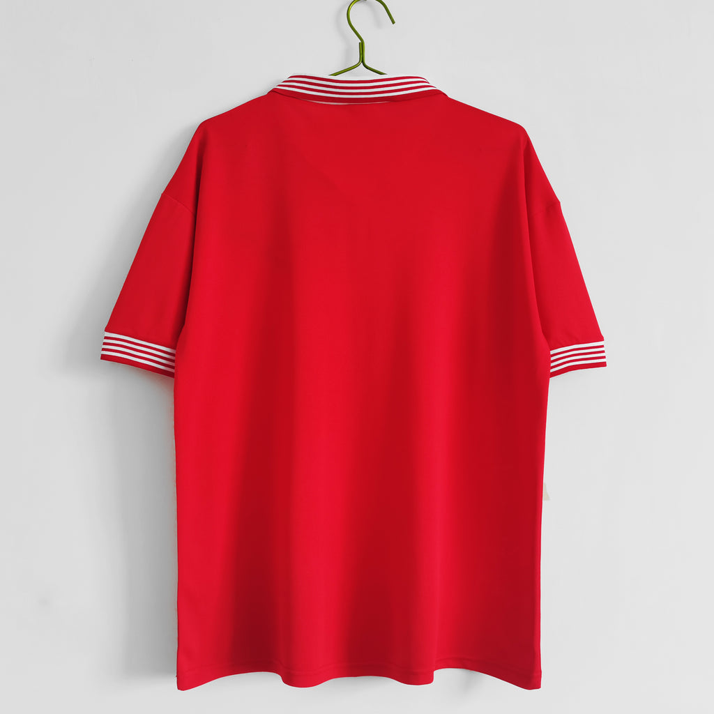 Manchester United 1982/83 (Home Kit)