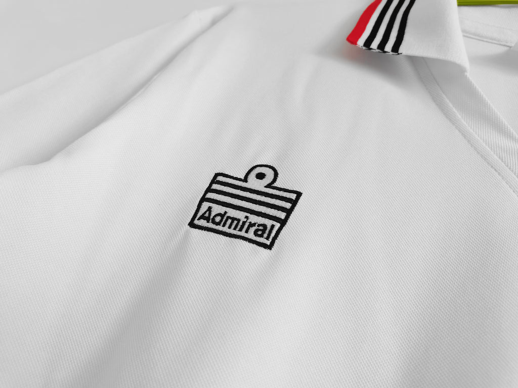 Manchester United 1982/83 (Away Kit)