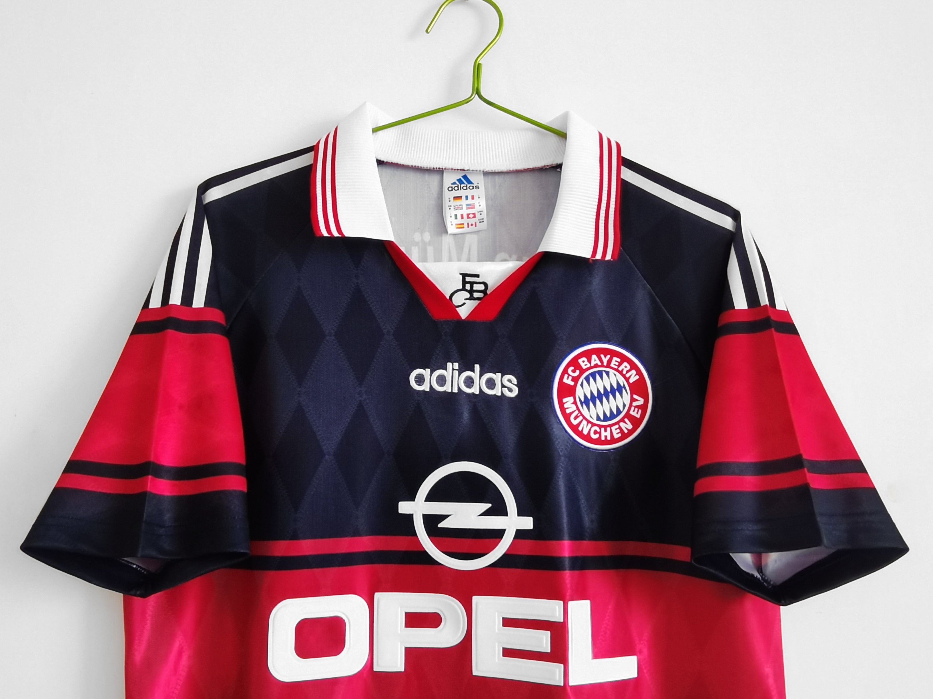 Bayer Munich 1997/99 (Away Kit)