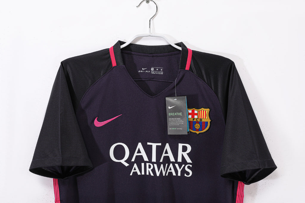 Barcelona 2016/17 (Third Kit)