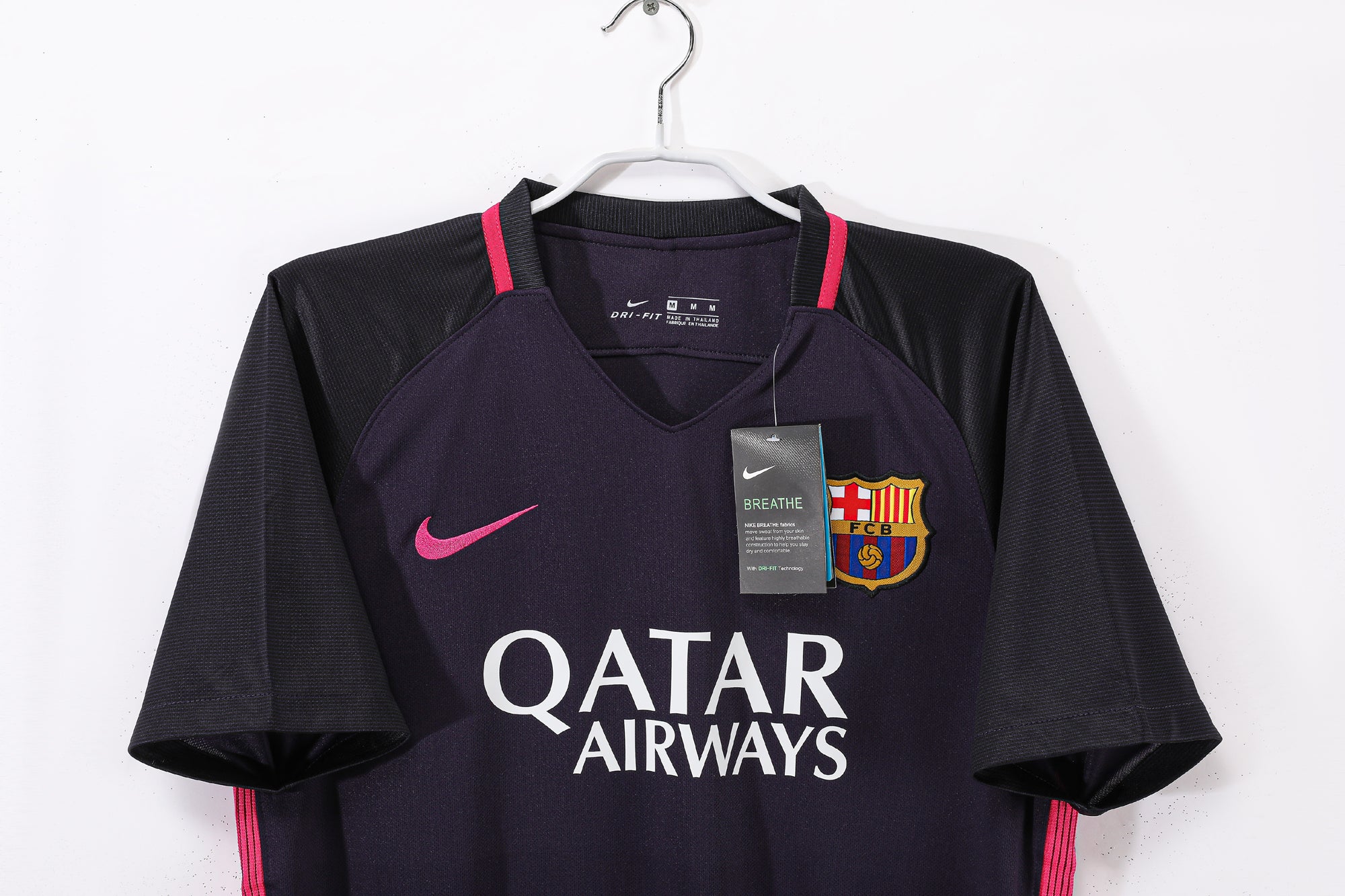 Barcelona 2016/17 (Third Kit)