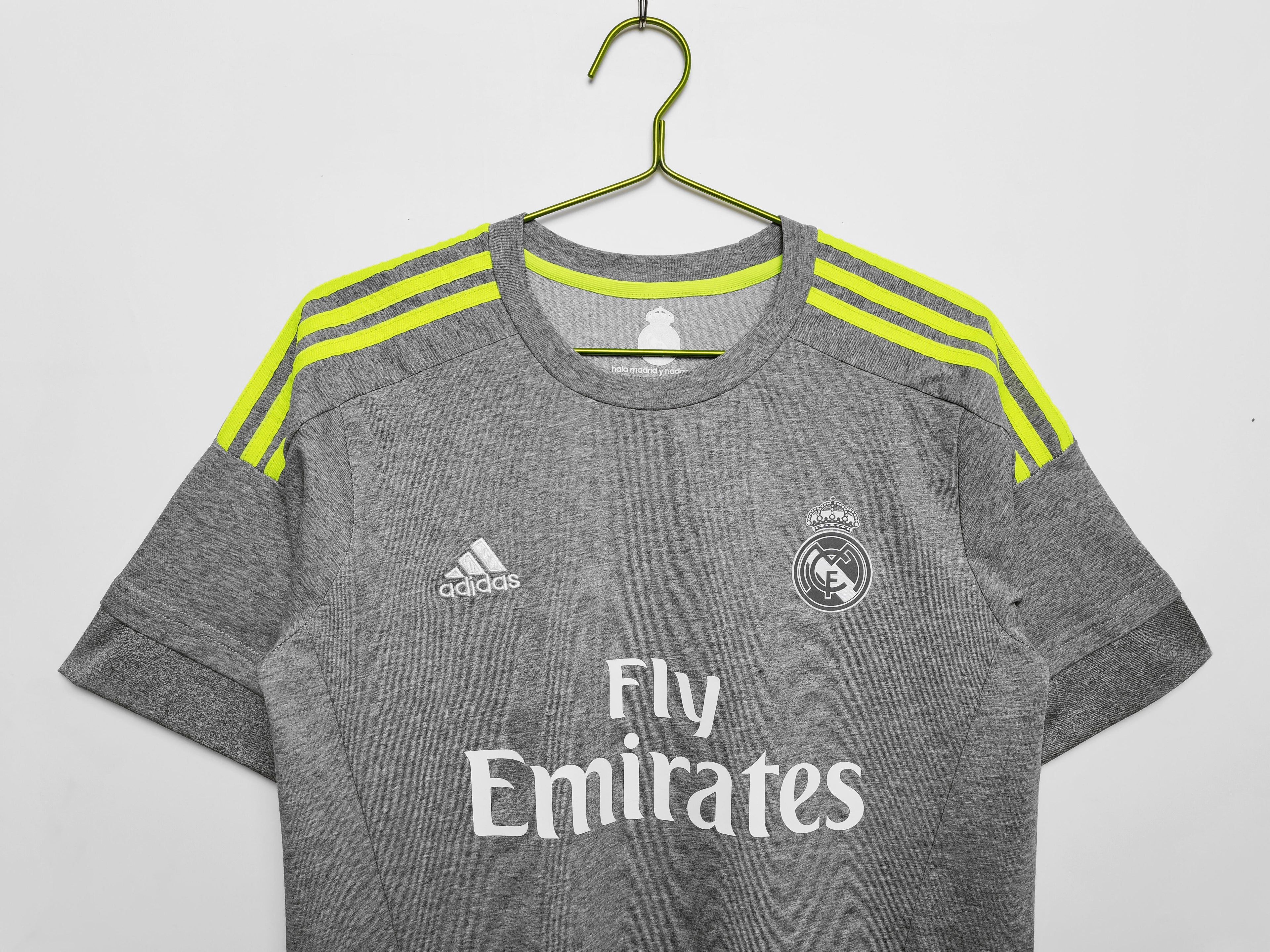 Real Madrid 2015/16 (Away Kit)