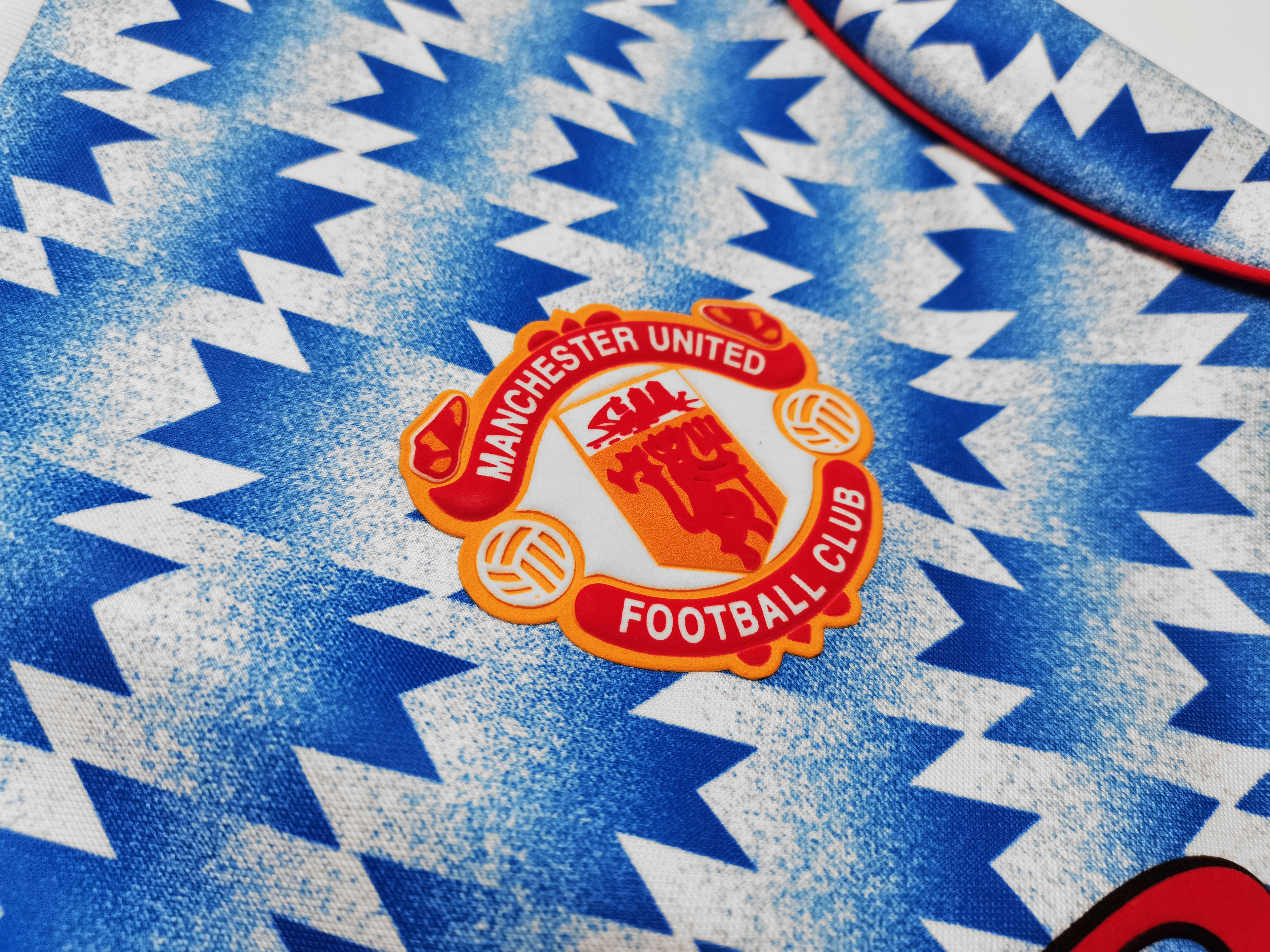 Manchester United 1990/92 (Away Kit – Long Sleeve)