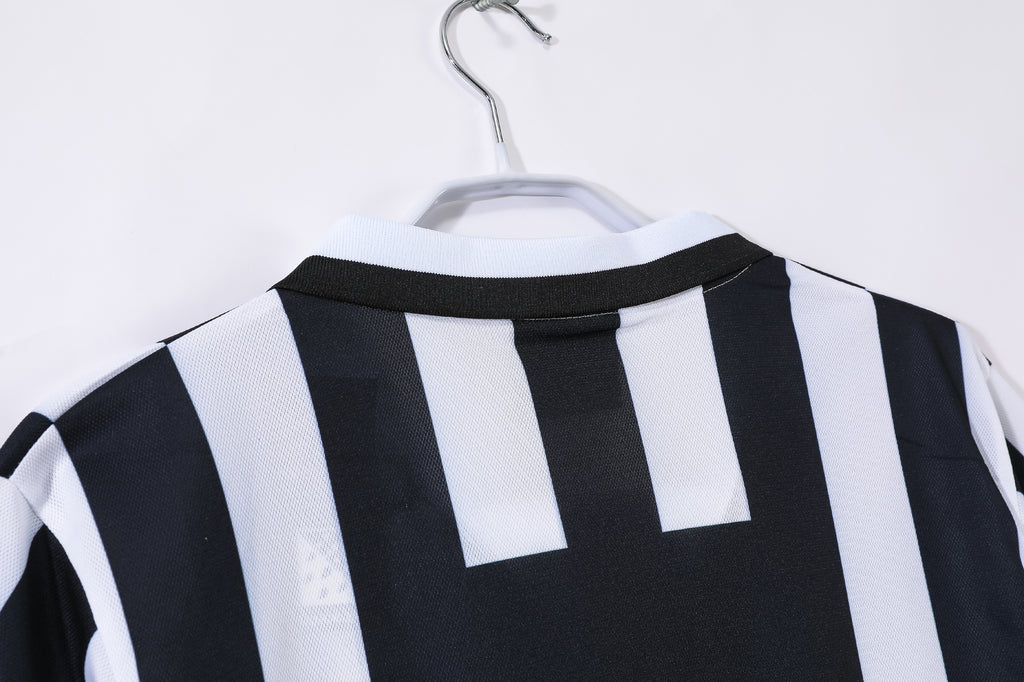 Juventus 1998/99 (Home Kit)