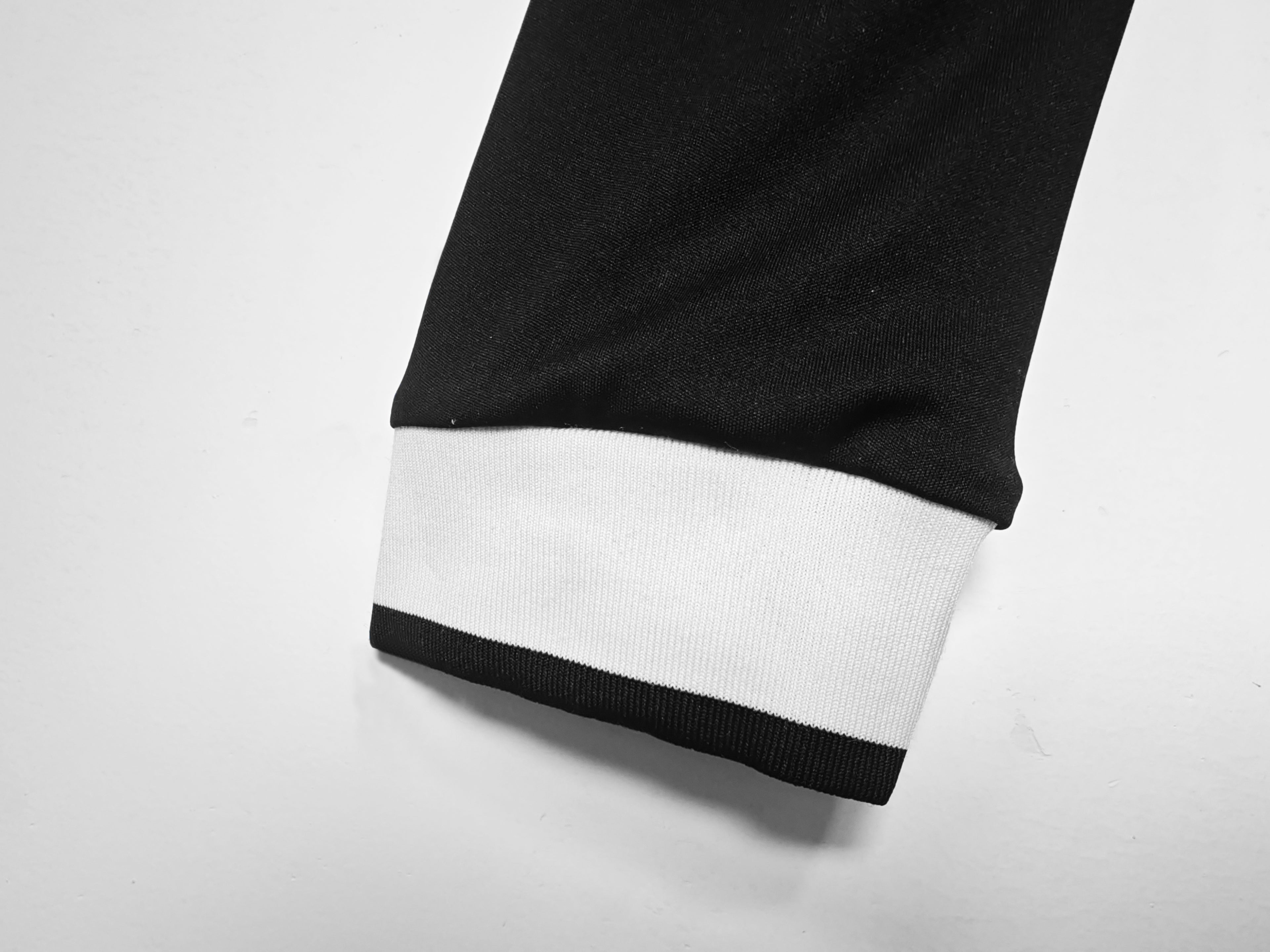 Manchester United 2001/02 Centenary (White - Long Sleeve)