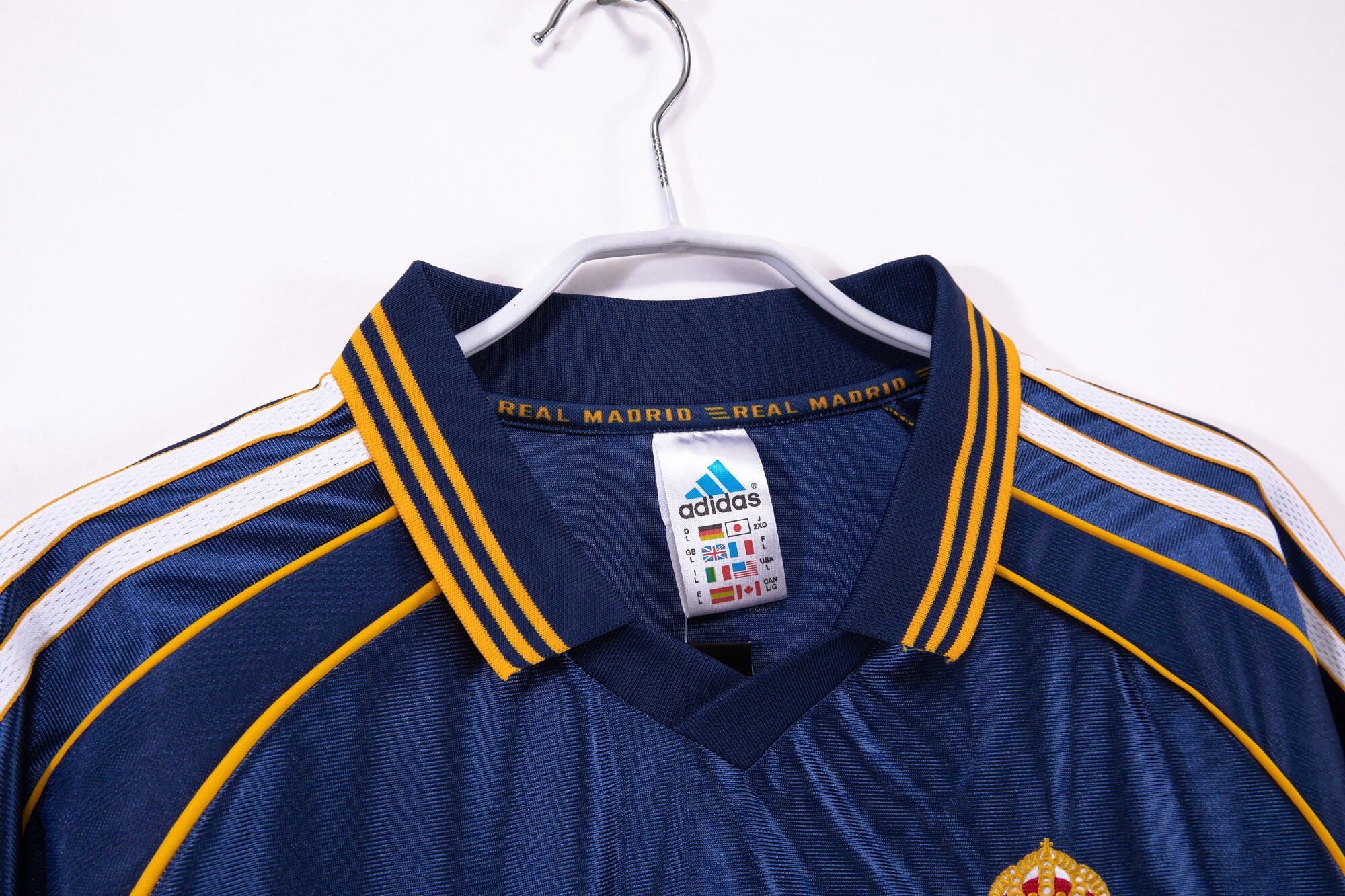 Real Madrid 1998/00 (Away Kit)