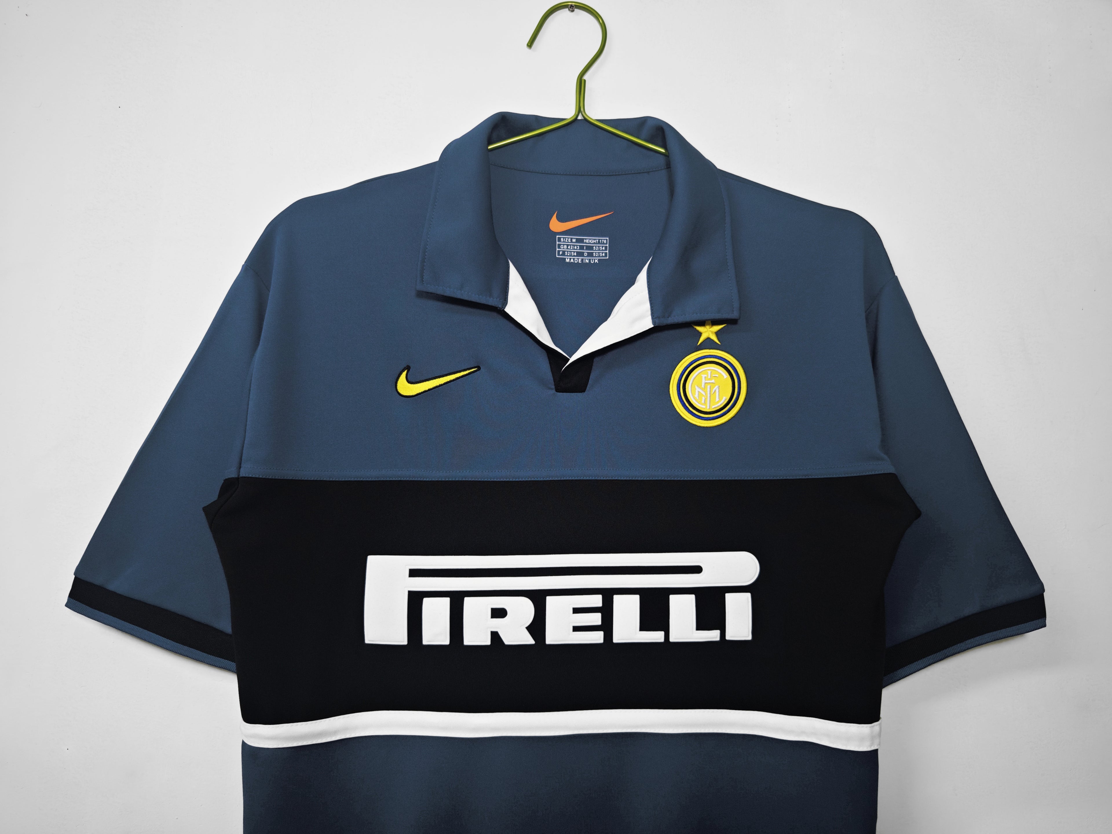 Inter de Milán 1998/99 (Third Kit)