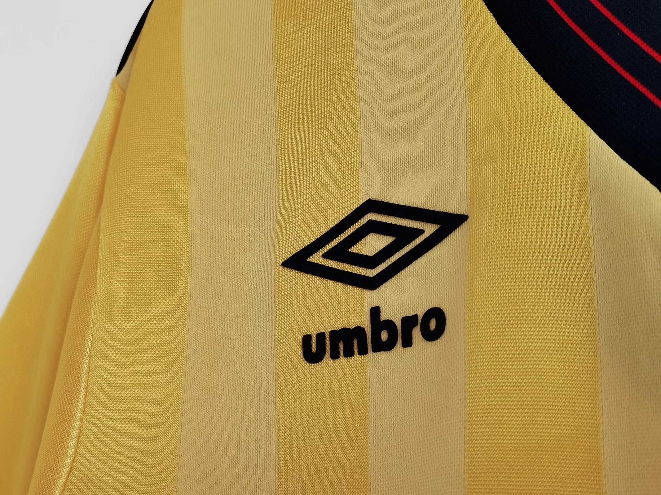 Arsenal 1983/86 (Away Kit)