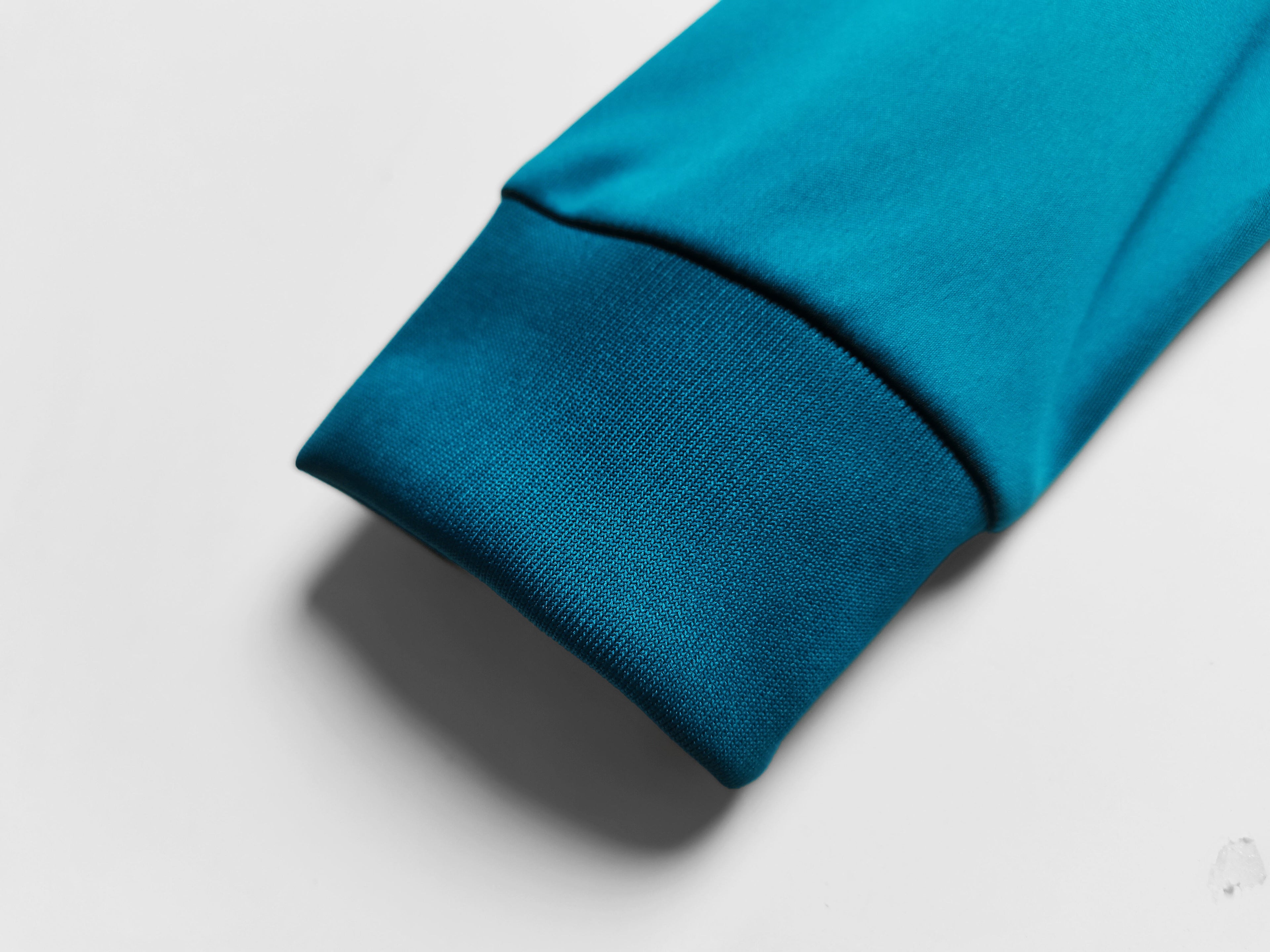 Real Madrid 2017/18 (Third Kit – Long Sleeve)
