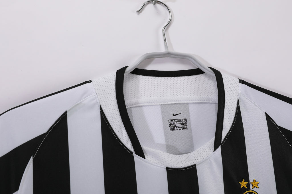 Juventus 2003/04 (Home Kit)