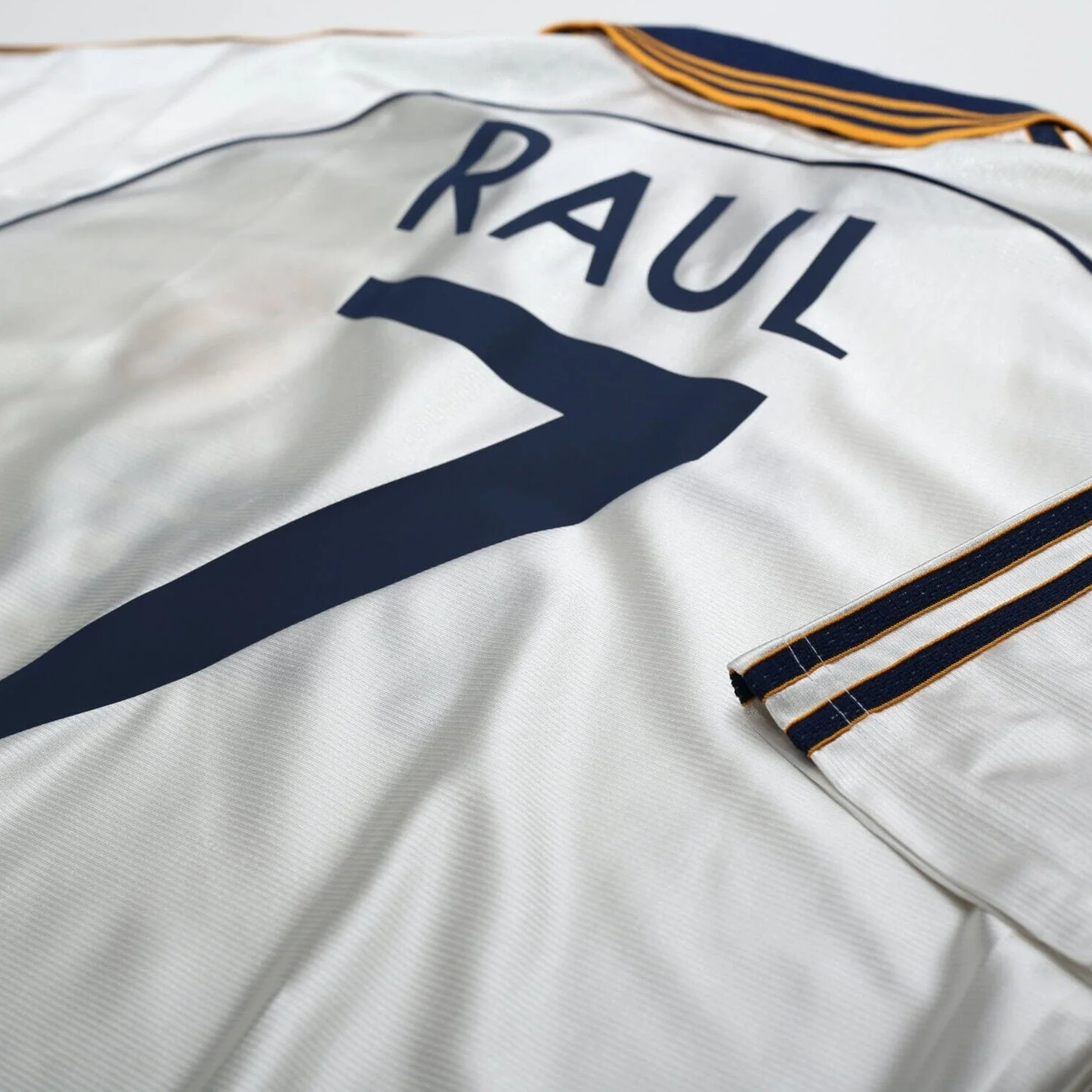 Real Madrid 1998/00 (Home Kit)