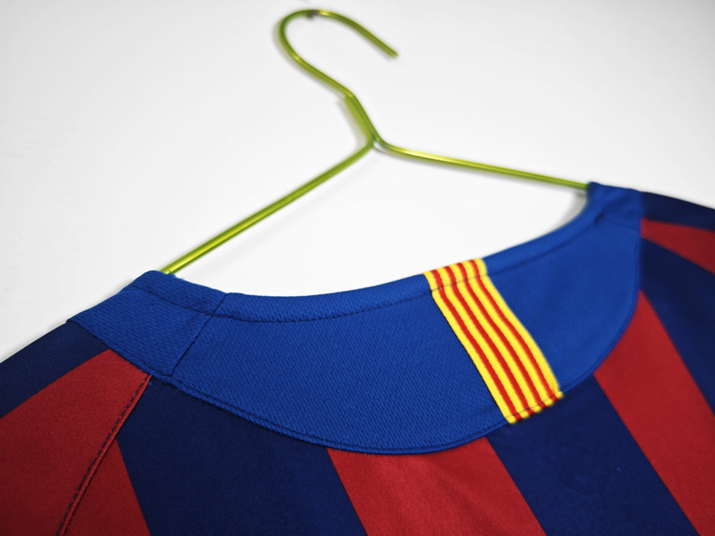 Barcelona 2005/06 (Home Kit)