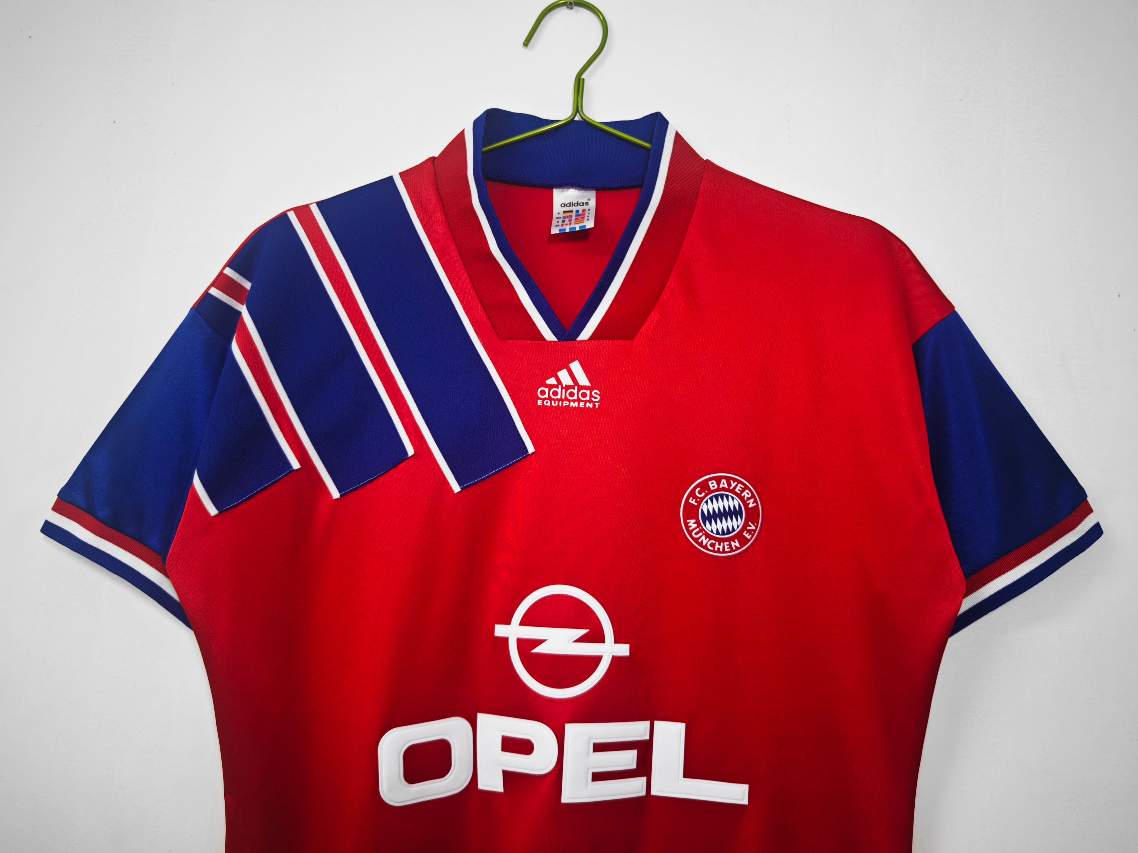 Bayern Munich 1993/95 (Home Kit)