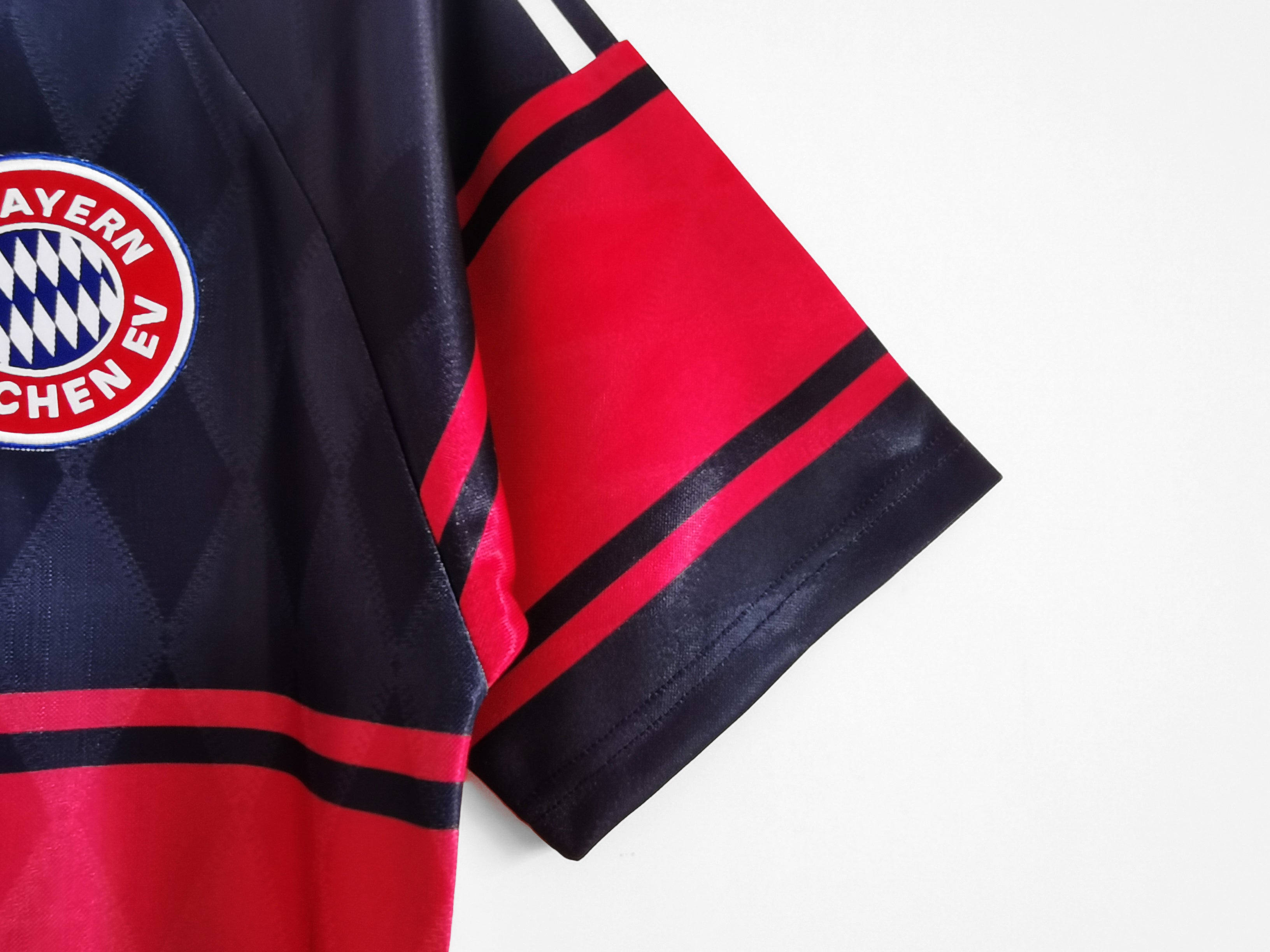 Bayer Munich 1997/99 (Away Kit)