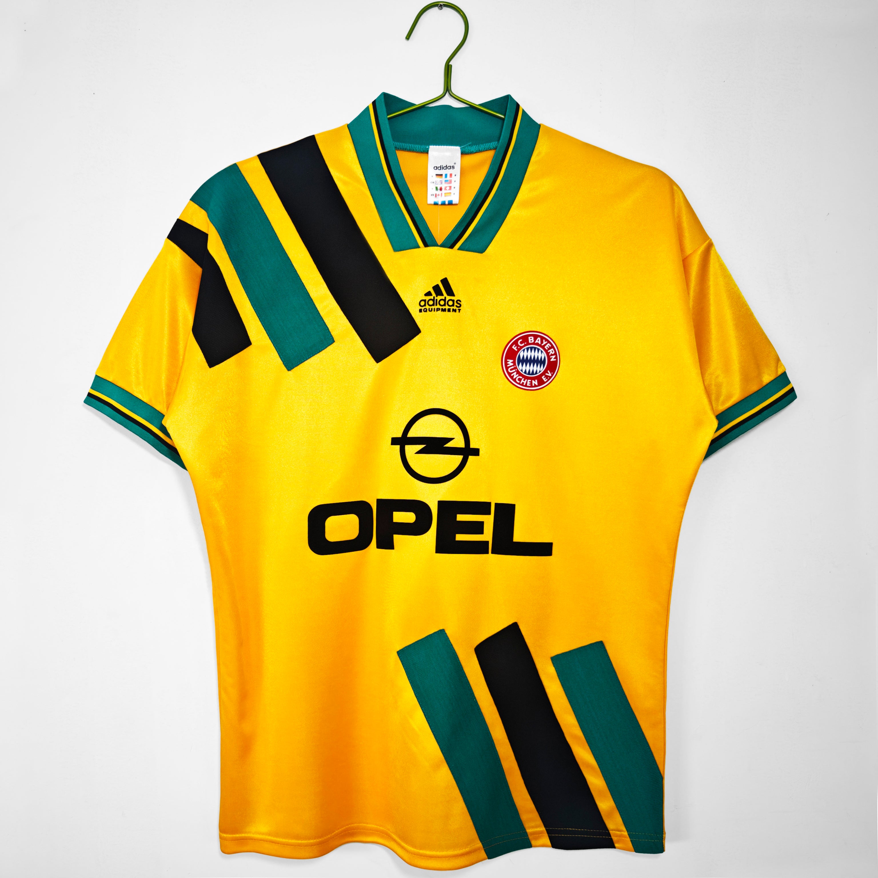 Bayern Munich 1993/95 (Away Kit)