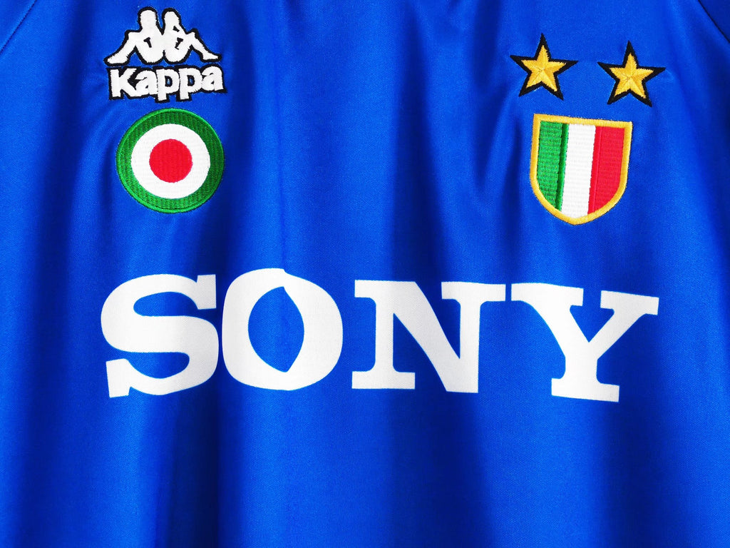 Juventus 1995/96 (Away Kit)