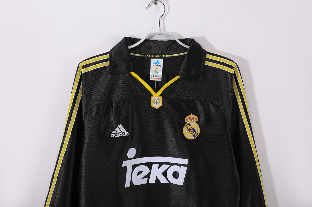 Real Madrid 1999/01 (Away Kit – Long Sleeve)