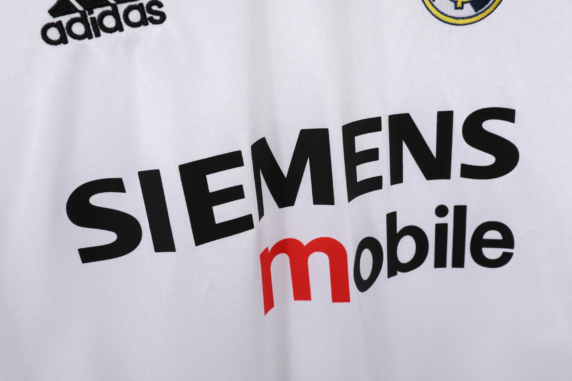 Real Madrid 2004/05 (Home Kit)