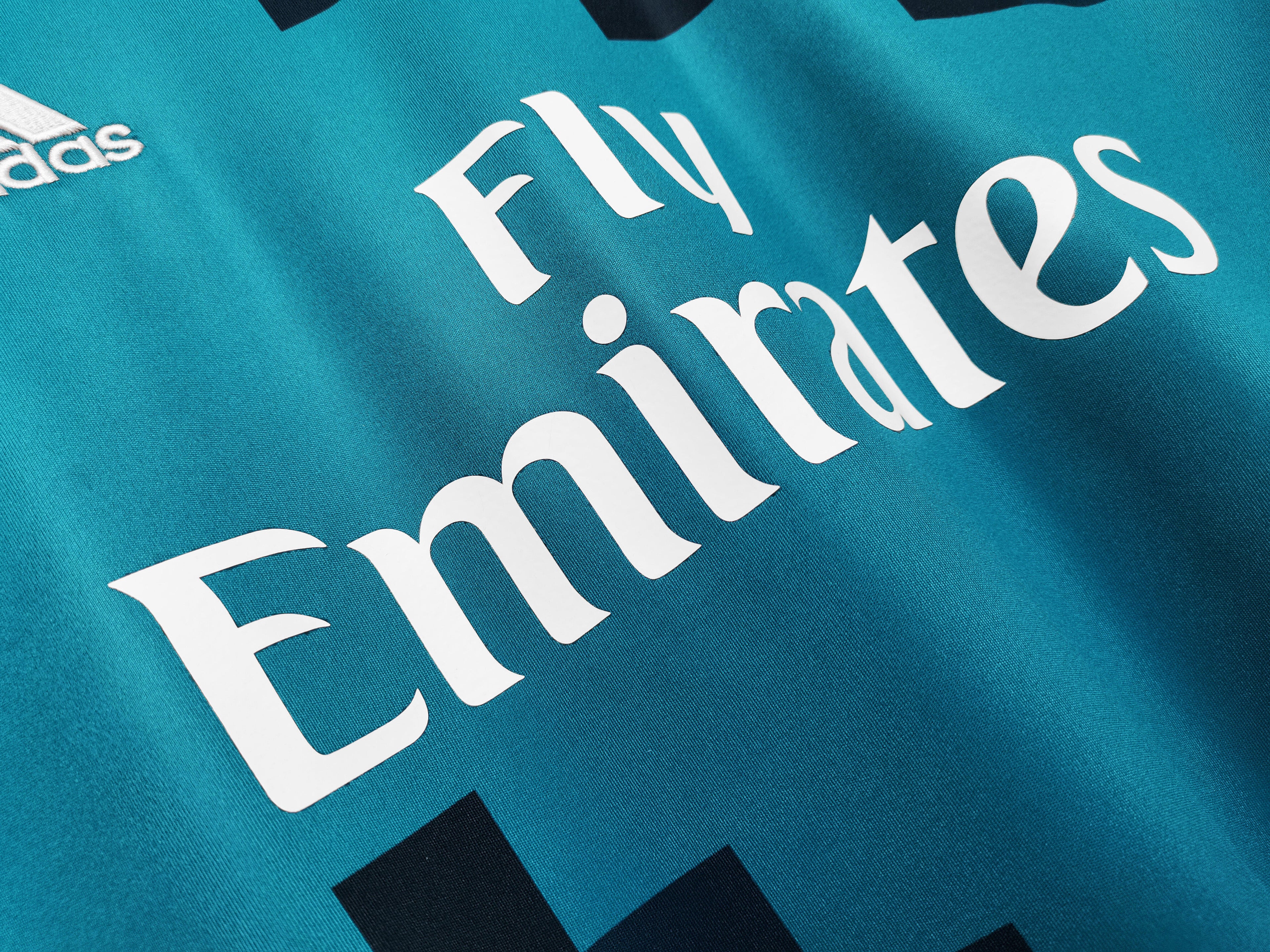 Real Madrid 2017/18 (Third Kit – Long Sleeve)
