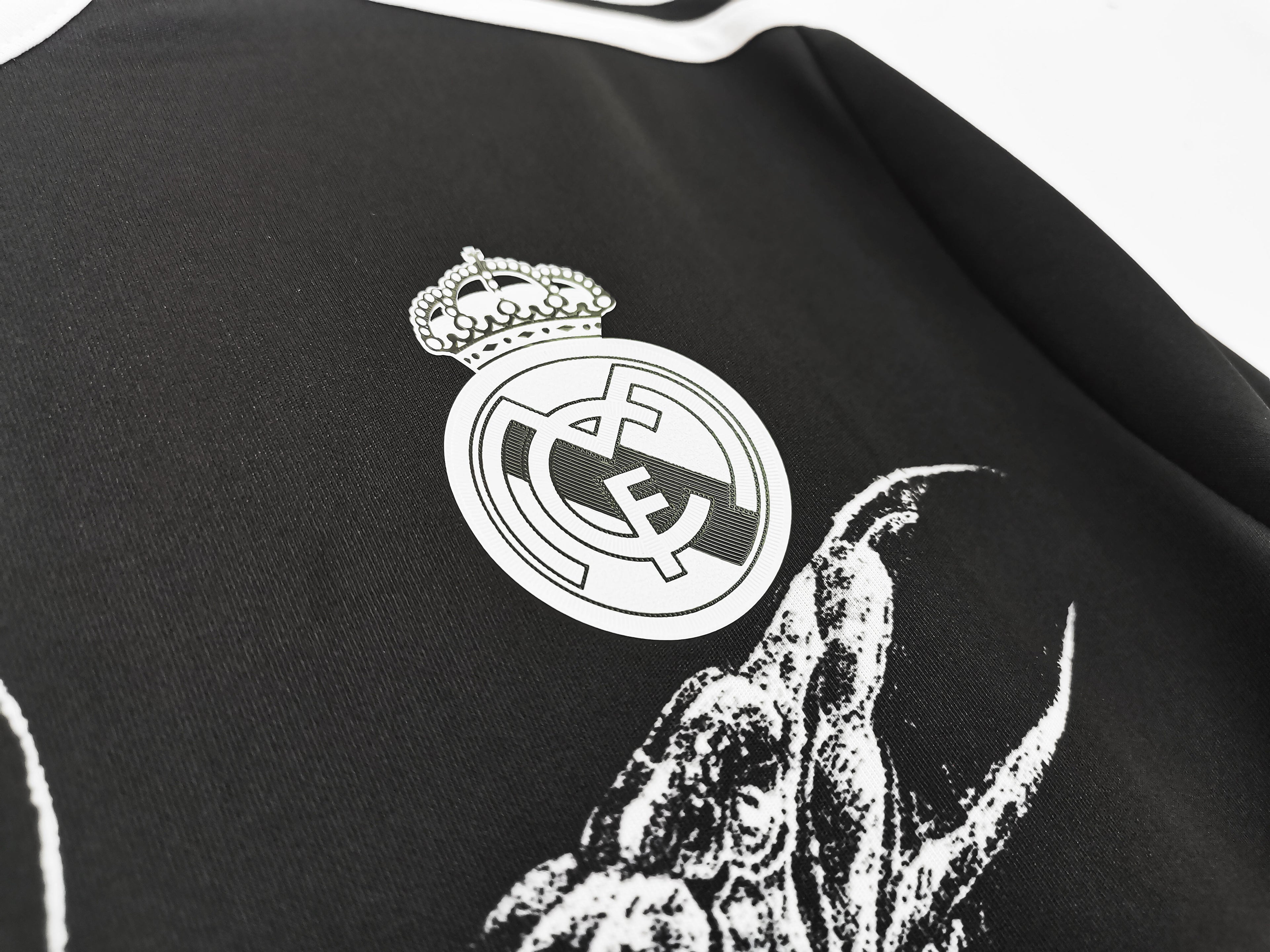 Real Madrid 2014/15 (Third Kit – Long Sleeve)