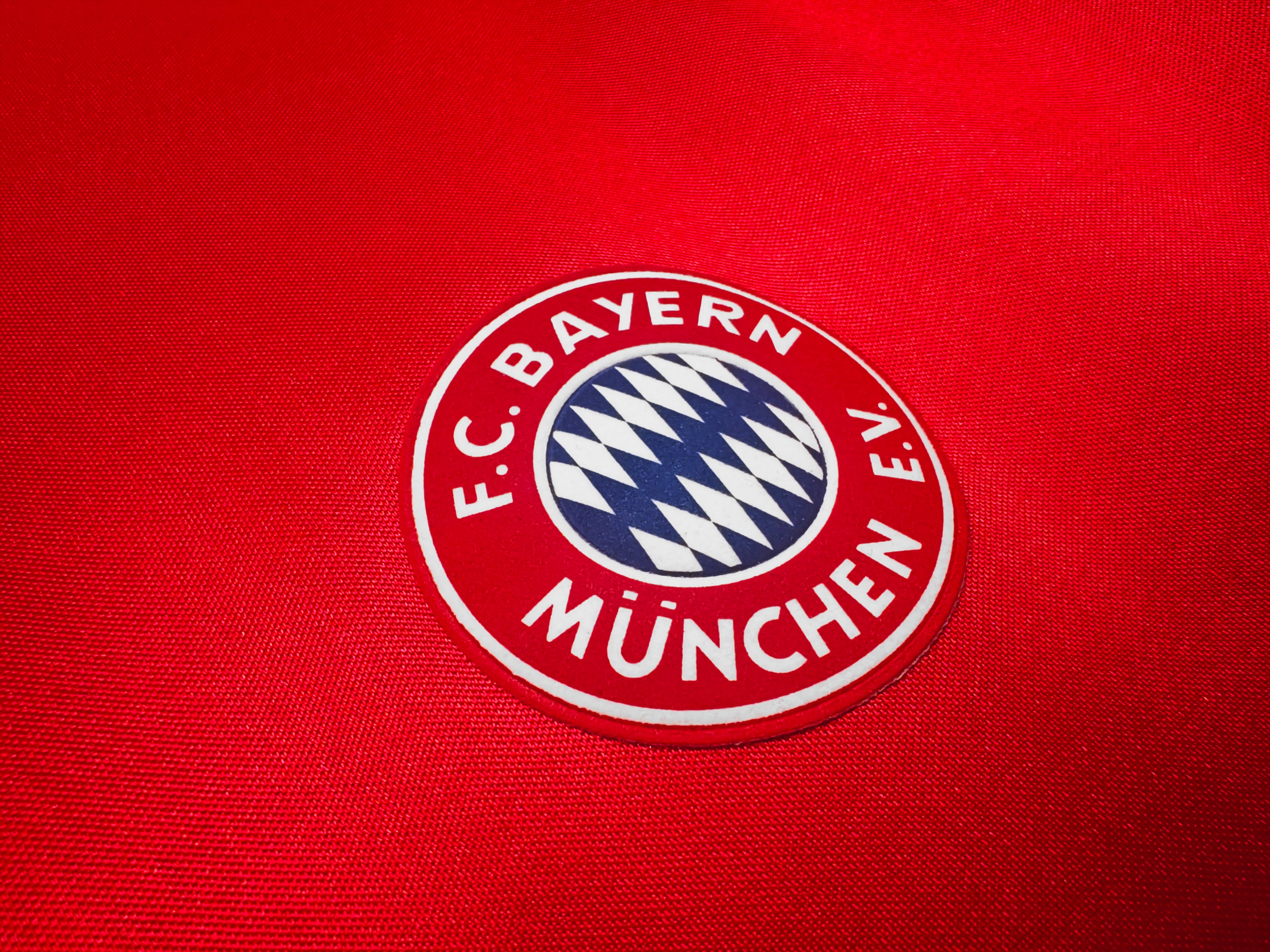 Bayern Munich 1993/95 (Home Kit)