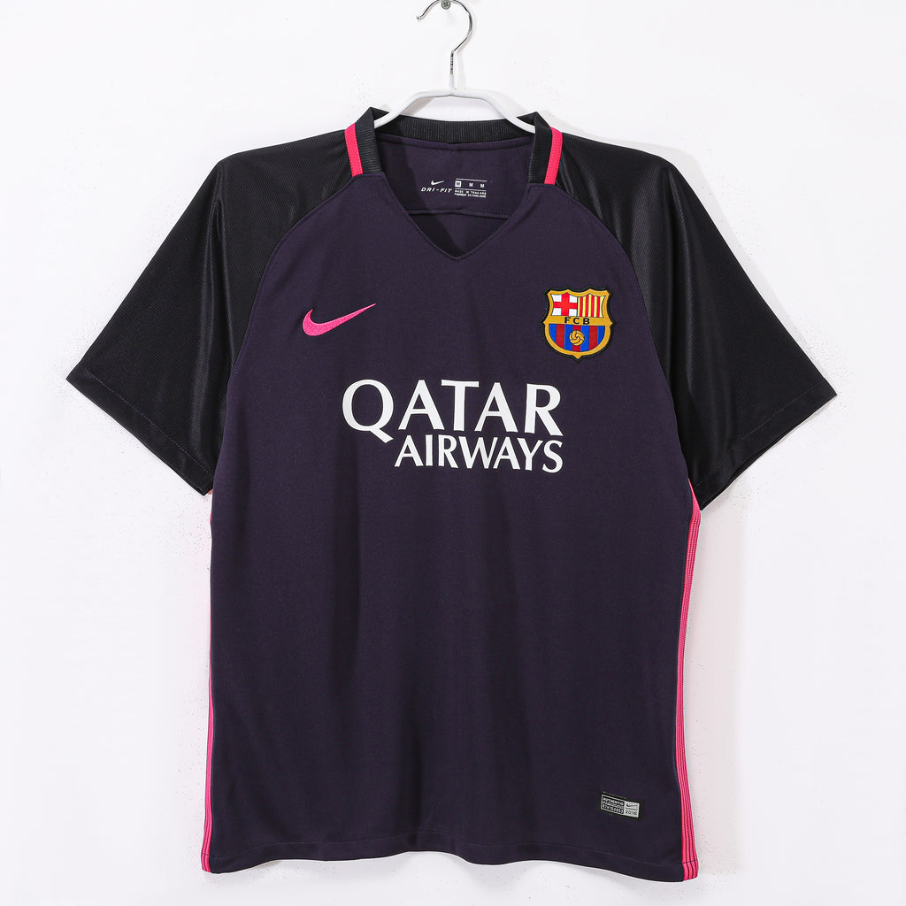 Barcelona 2016/17 (Third Kit)