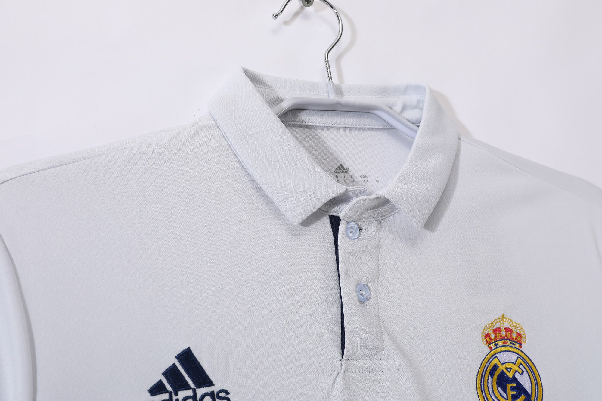 Real Madrid 2016/17 (Home Kit)