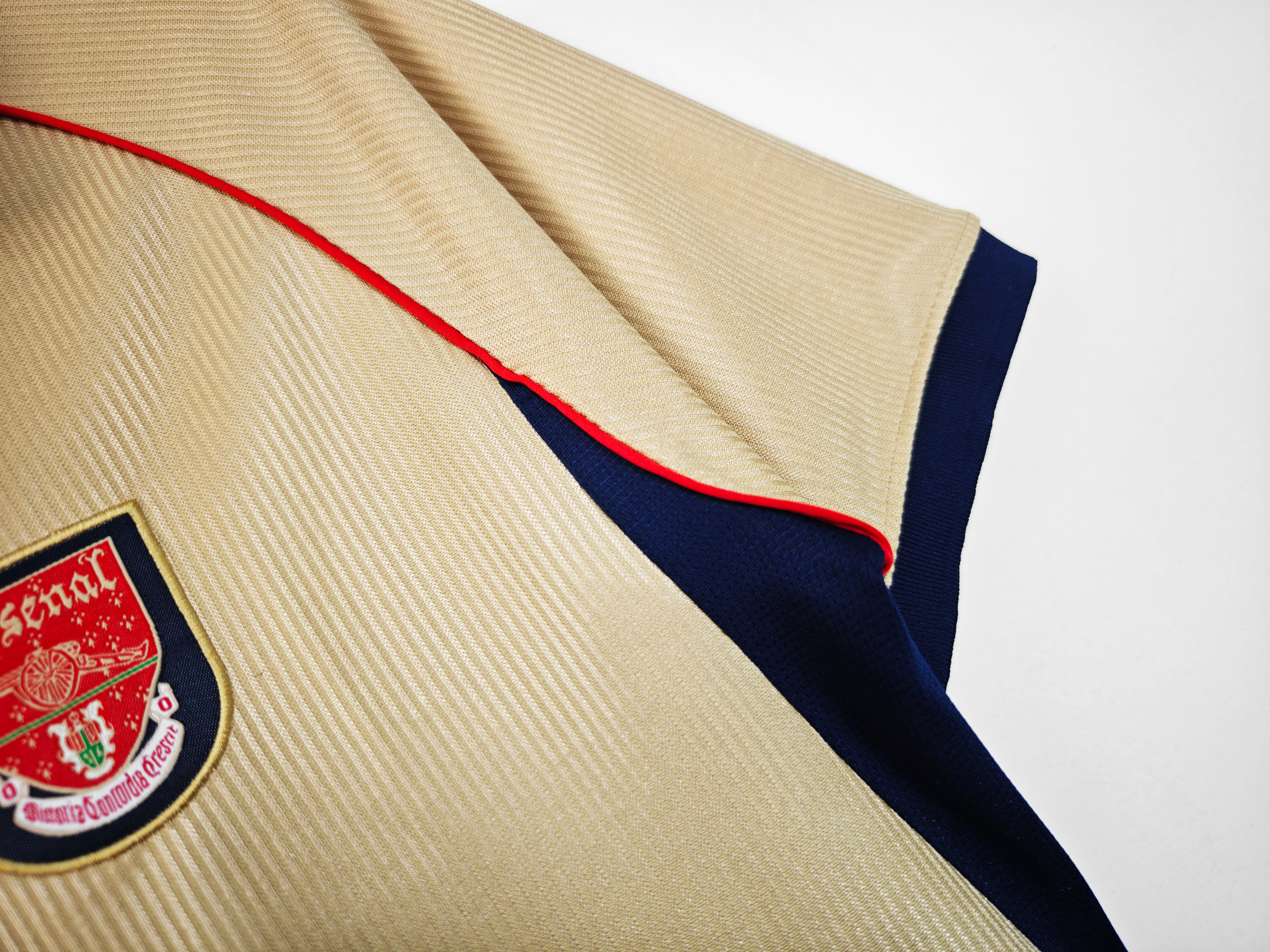 Arsenal 2001/02 (Away Kit)