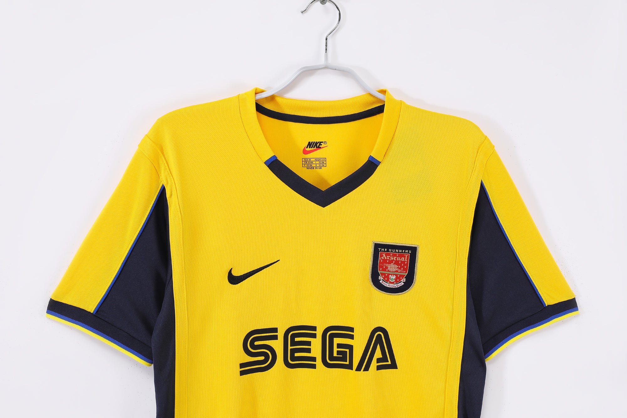 Arsenal 2000/01 (Away Kit)