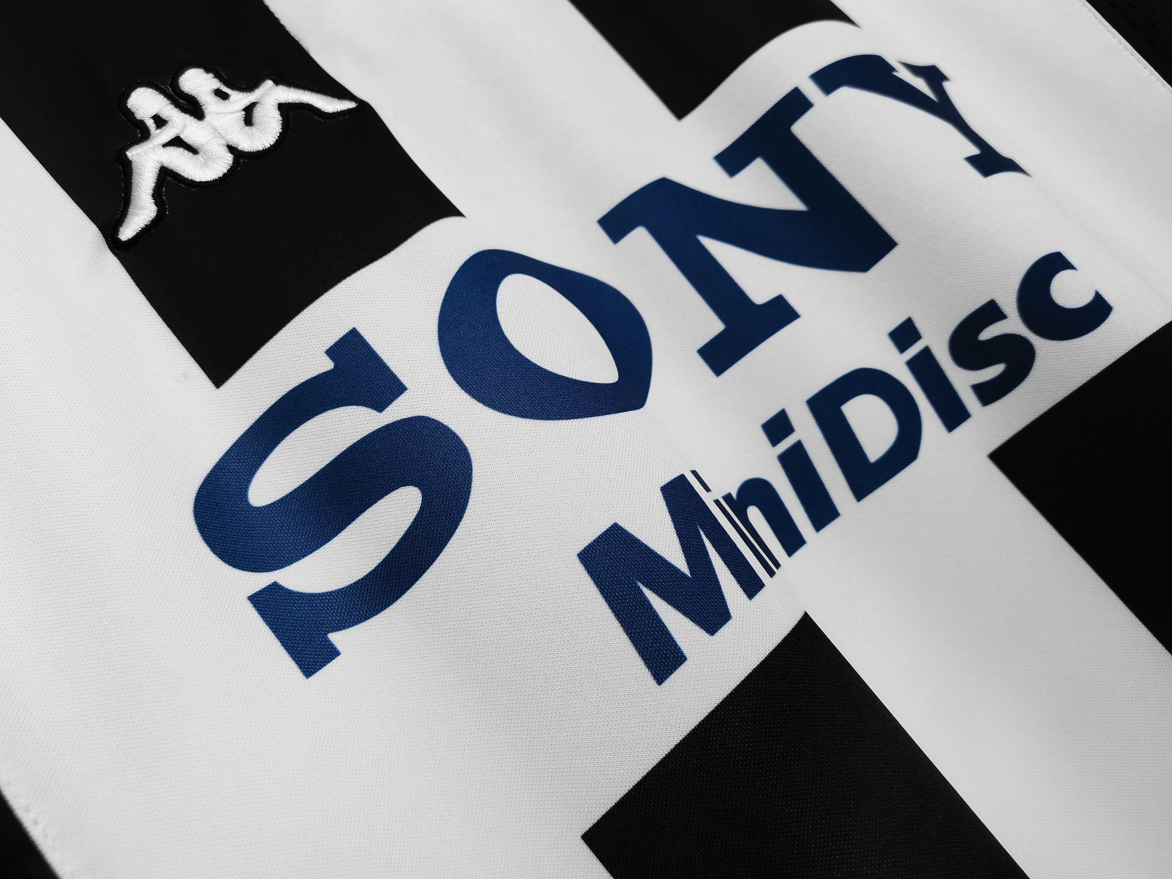 Juventus 1997/98 (Home Kit - Long Sleeve)