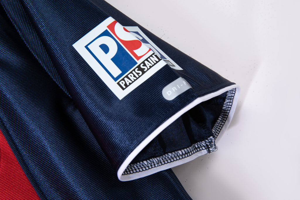 PSG 2001/02 (Home Kit)